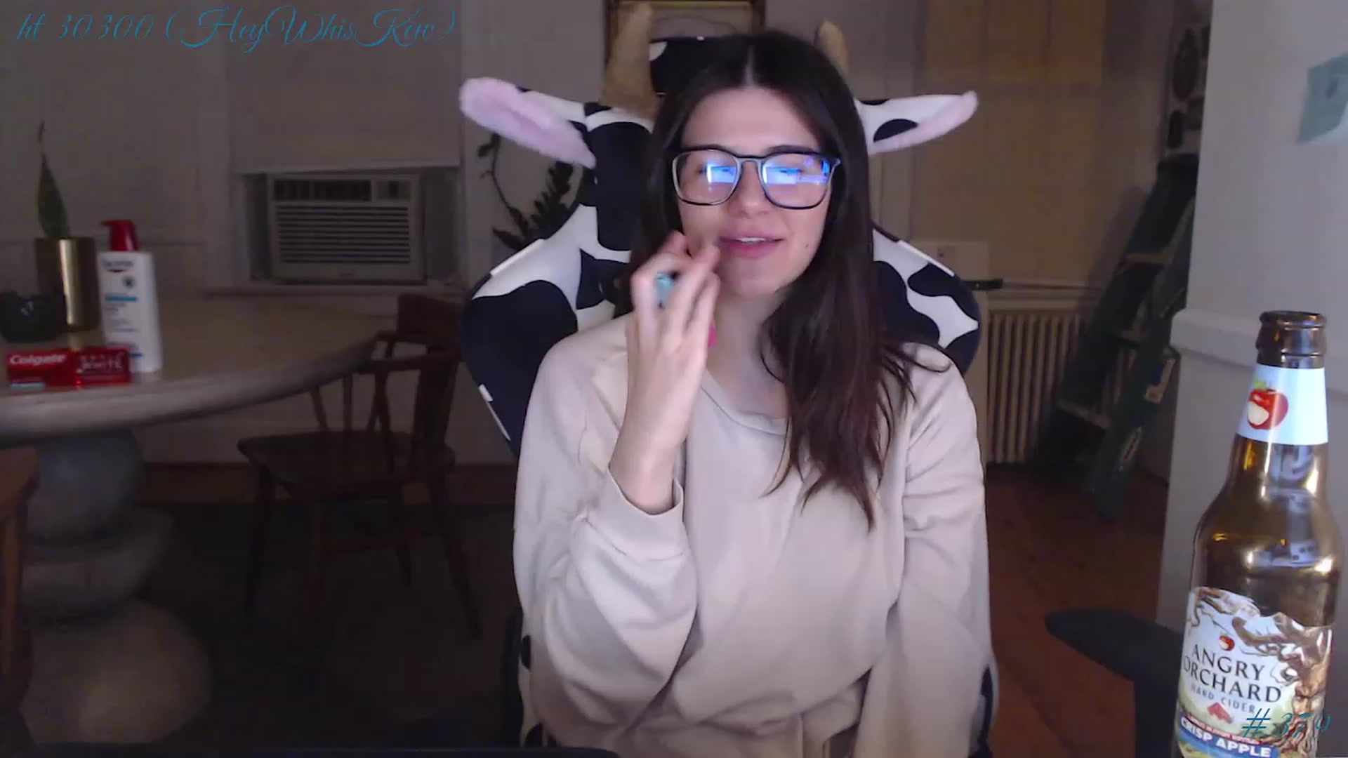 Gallery image thumbnail from whiskewub_rcJ's myfreecams stream on, 05/21/2023, 05:32 image 16 of 20