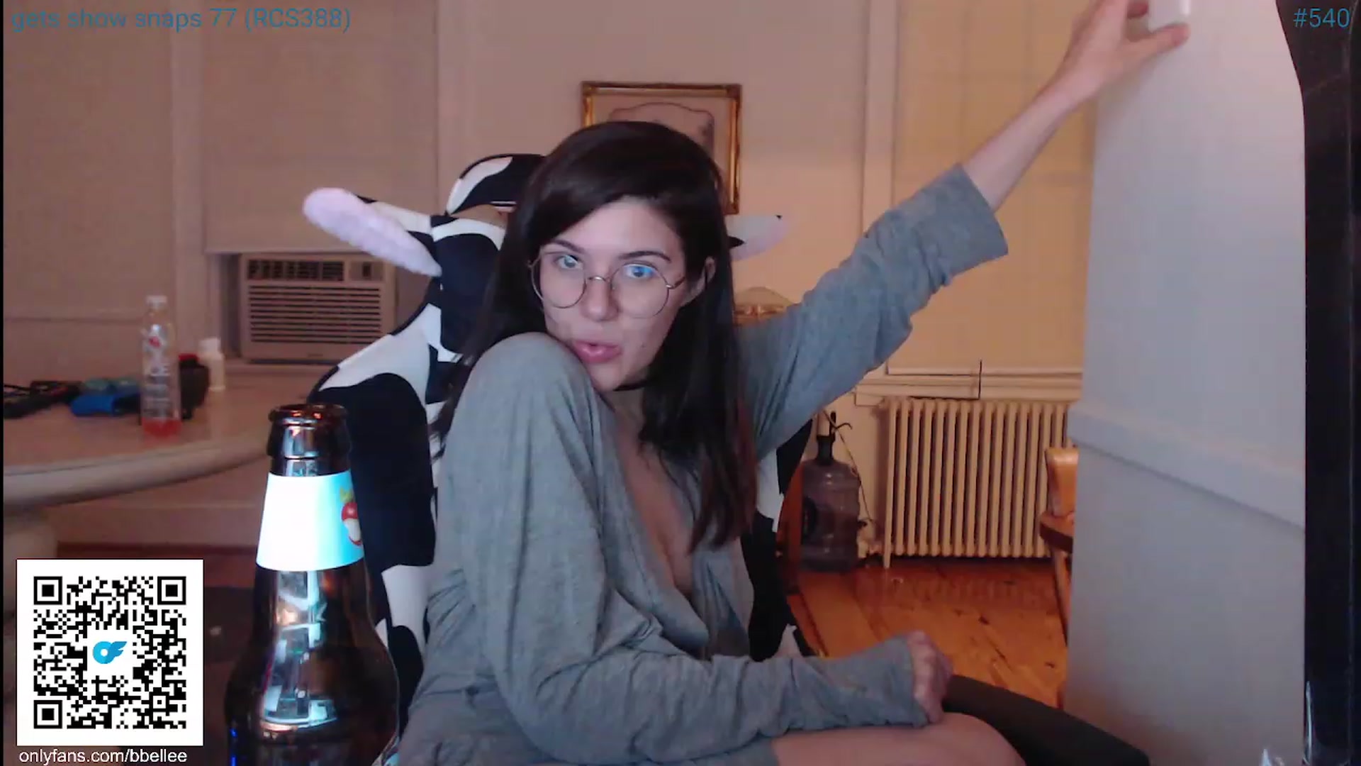 Gallery image thumbnail from whiskewub_rcJ's myfreecams stream on, 05/29/2023, 04:01 image 6 of 20