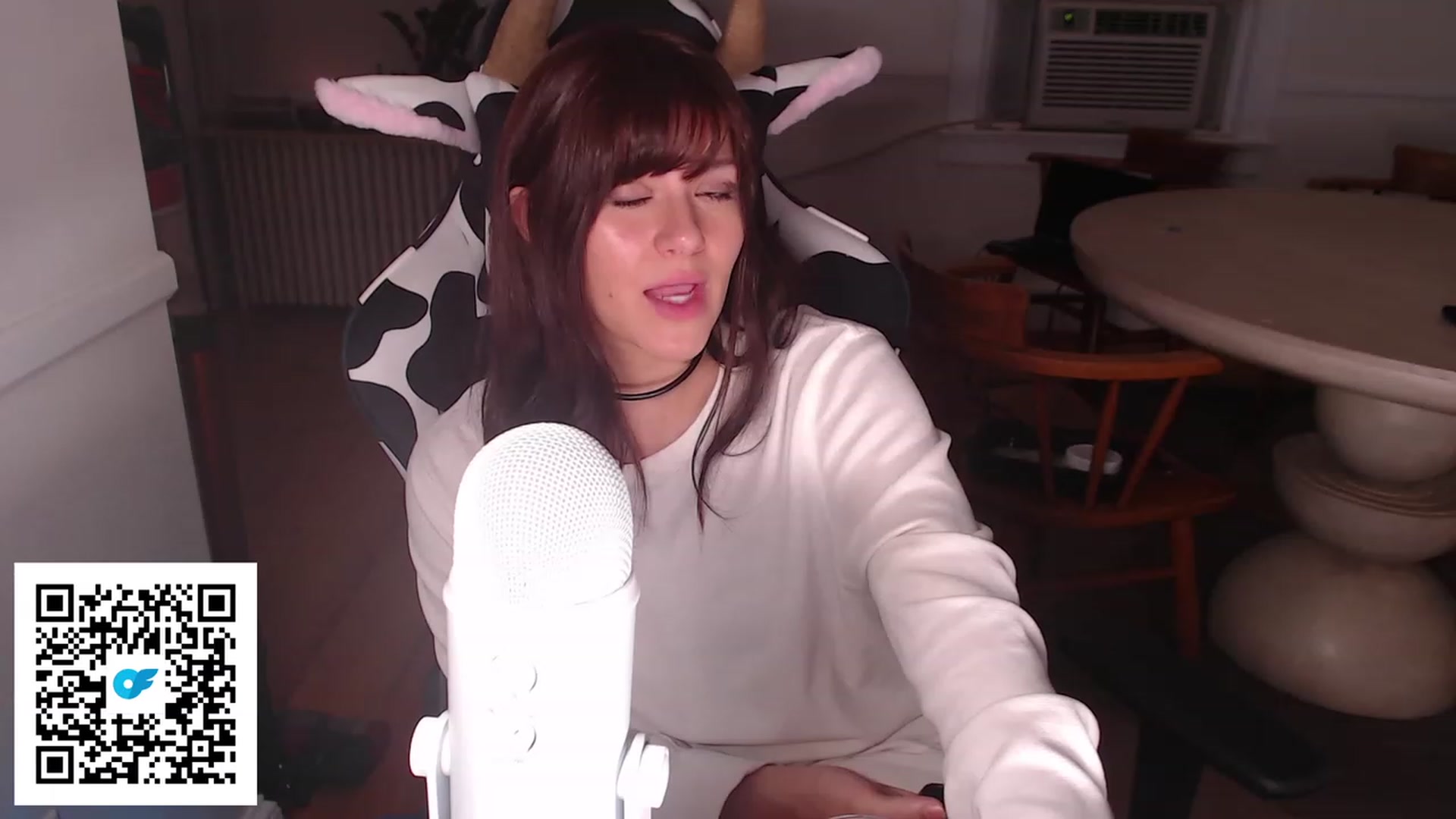 Gallery image thumbnail from whiskewub_rcJ's myfreecams stream on, 06/02/2023, 02:59 image 13 of 20