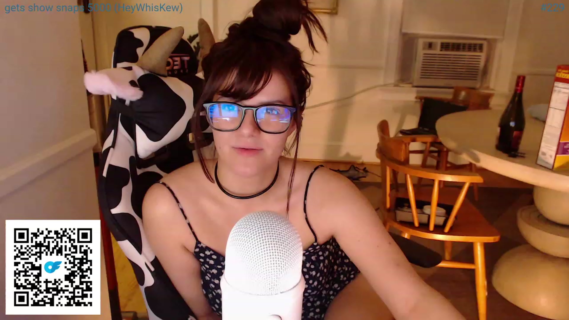 Gallery image thumbnail from whiskewub_rcJ's myfreecams stream on, 06/04/2023, 08:12 image 17 of 20