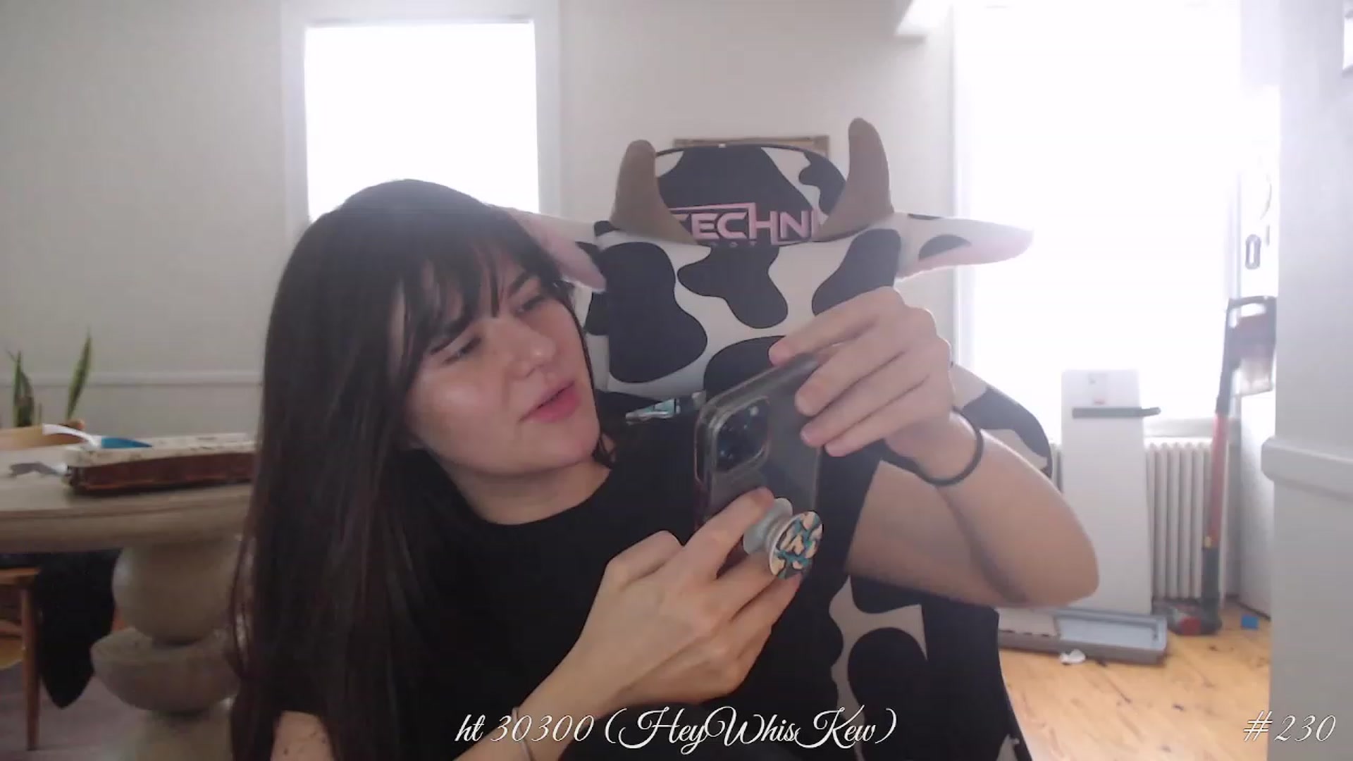Gallery image thumbnail from whiskewub_rcs's myfreecams stream on, 05/12/2023, 22:05 image 10 of 20