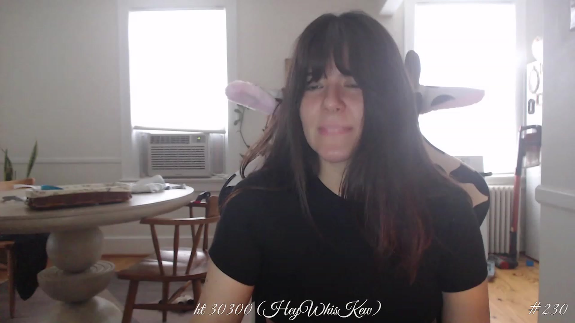 Gallery image thumbnail from whiskewub_rcs's myfreecams stream on, 05/12/2023, 22:05 image 12 of 20