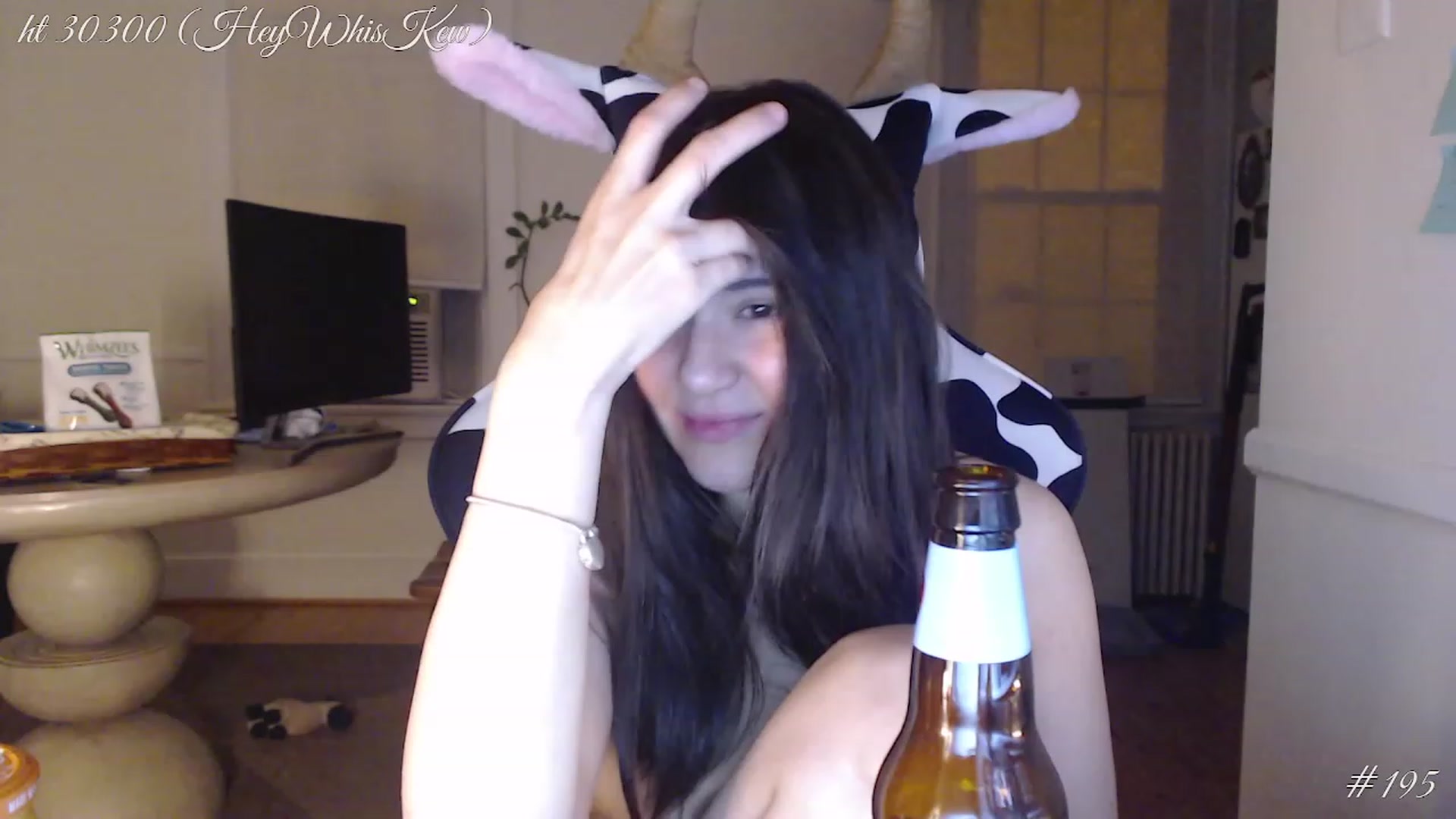 Gallery image thumbnail from whiskewub_rcs's myfreecams stream on, 05/13/2023, 10:02 image 20 of 20