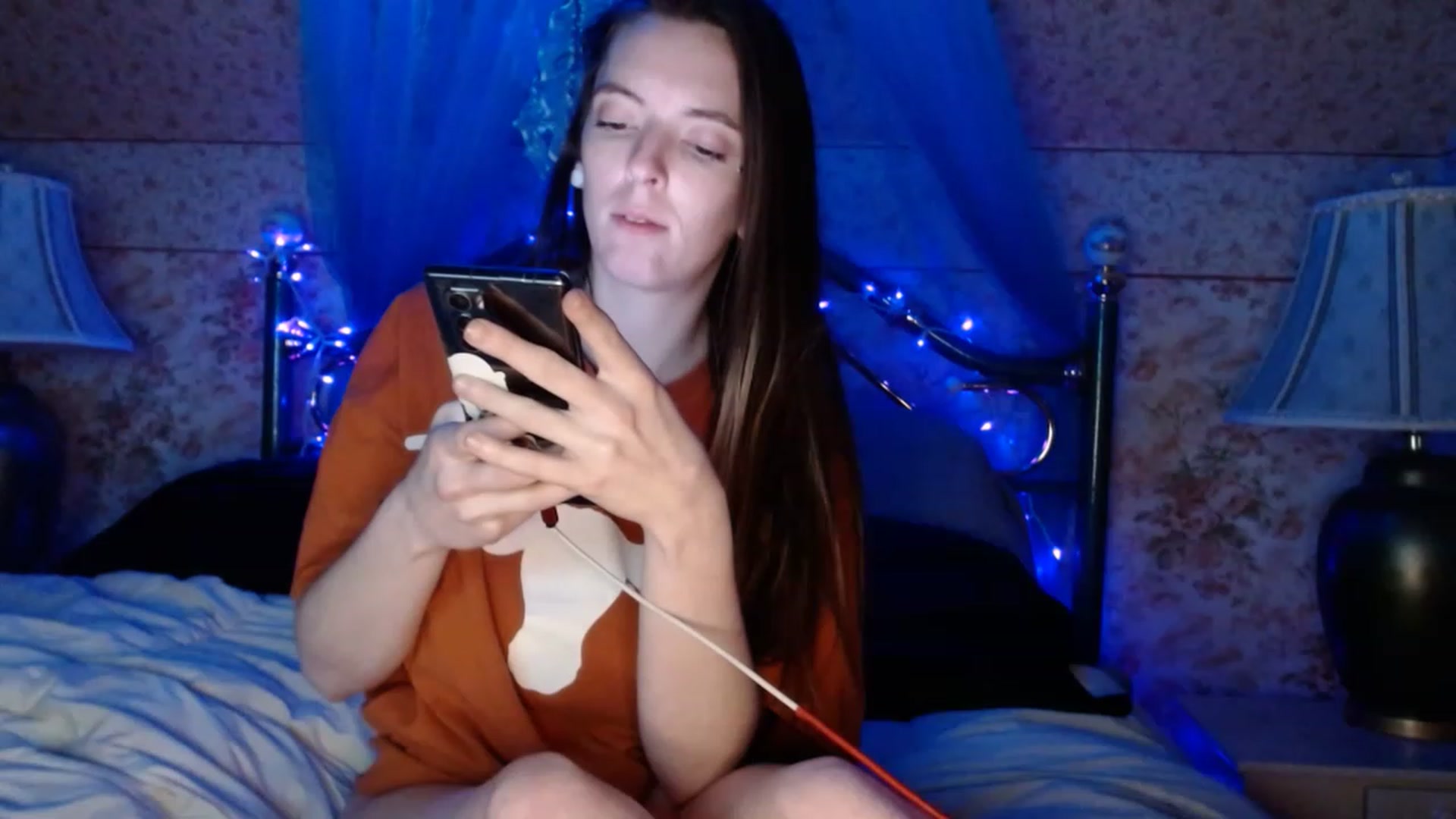 Gallery image thumbnail from whodatlux's myfreecams stream on, 04/16/2023, 12:35 image 16 of 20