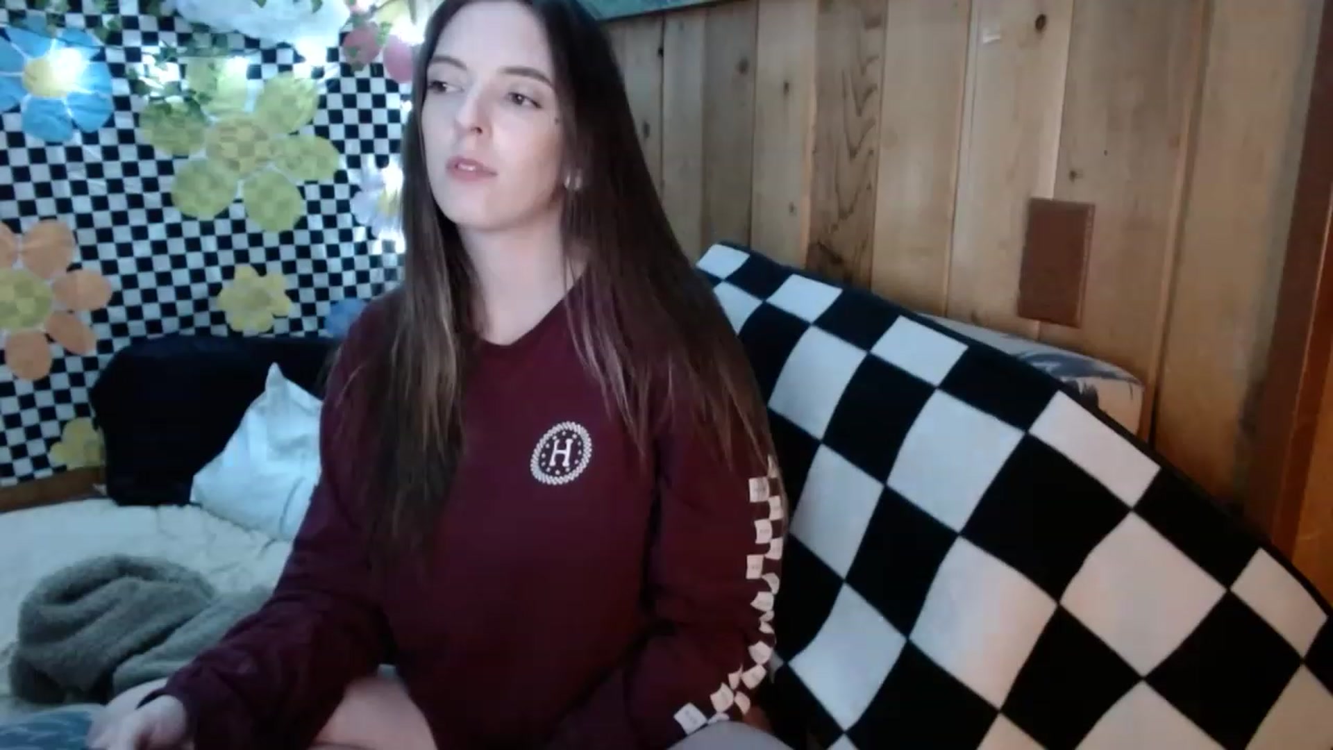 Gallery image thumbnail from whodatlux's myfreecams stream on, 05/01/2023, 10:31 image 14 of 20