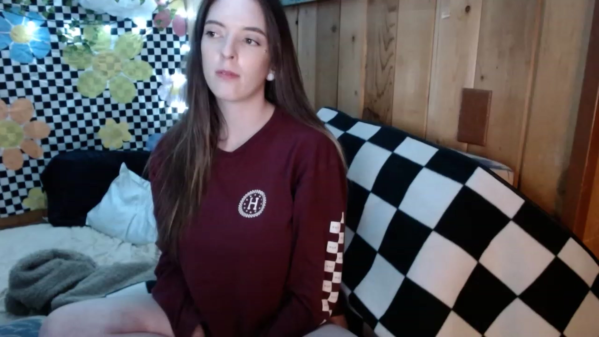 Gallery image thumbnail from whodatlux's myfreecams stream on, 05/01/2023, 10:31 image 7 of 20