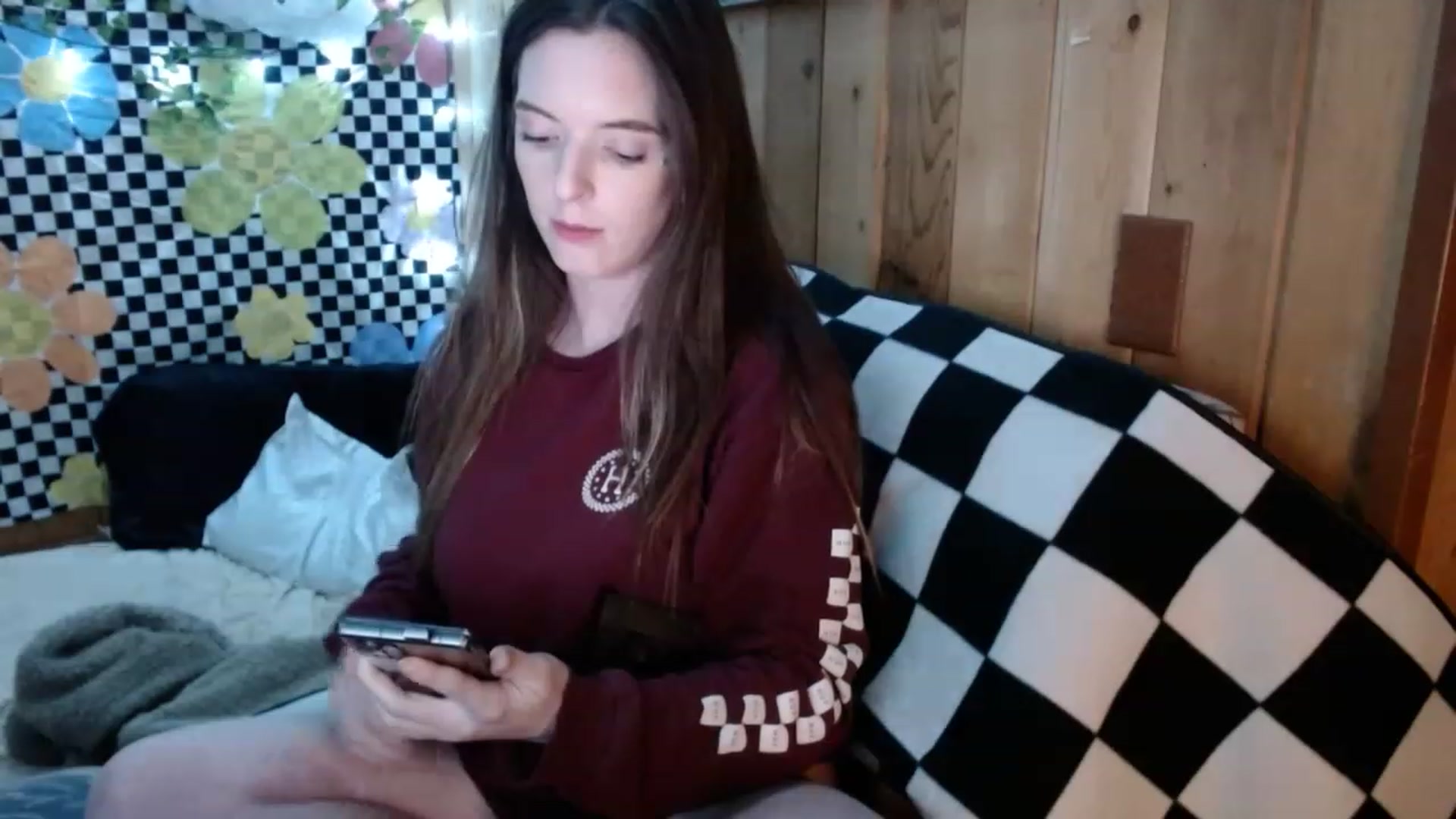 Gallery image thumbnail from whodatlux's myfreecams stream on, 05/01/2023, 10:31 image 6 of 20