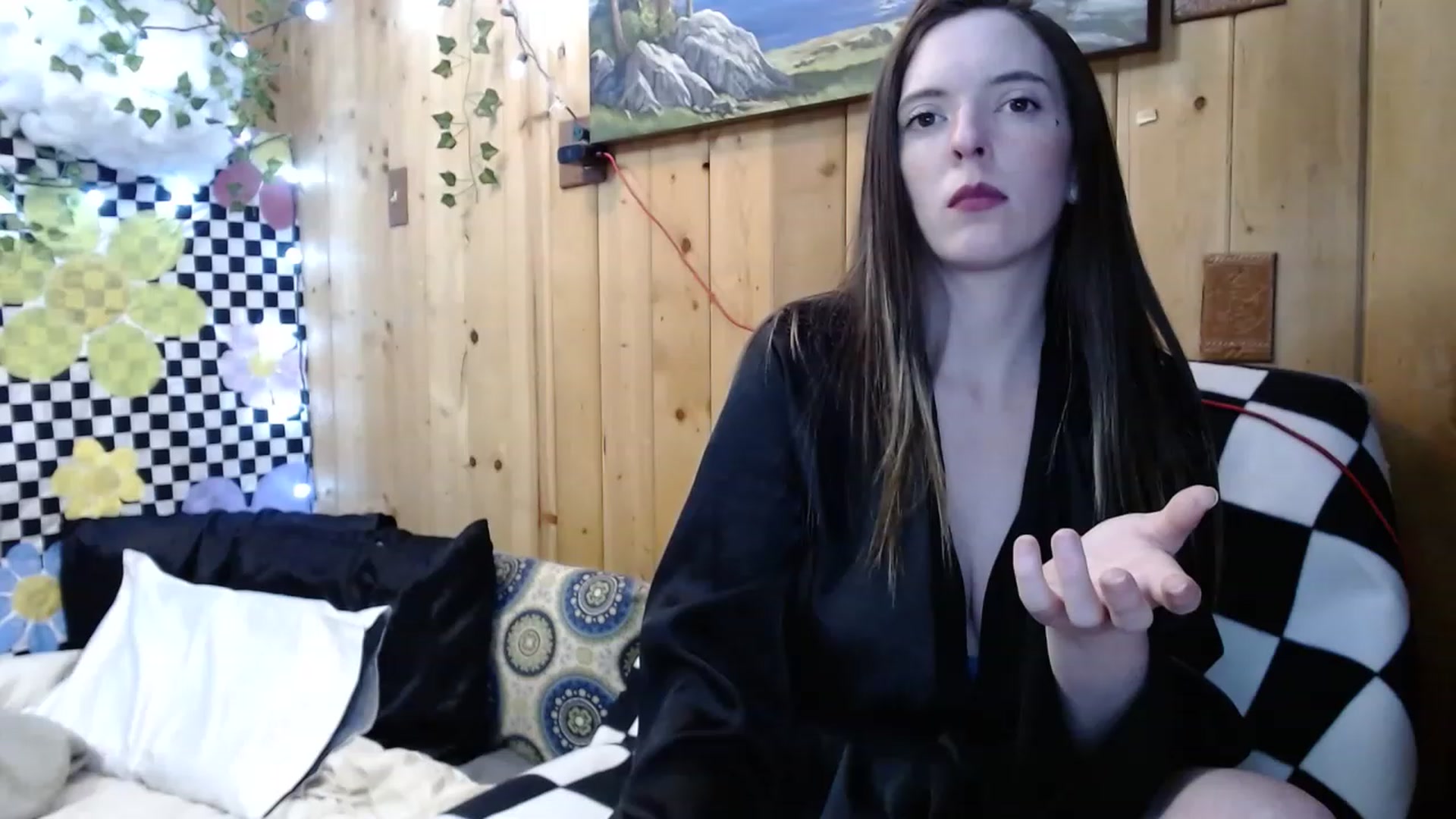 Gallery image thumbnail from whodatlux's myfreecams stream on, 05/02/2023, 10:55 image 7 of 20