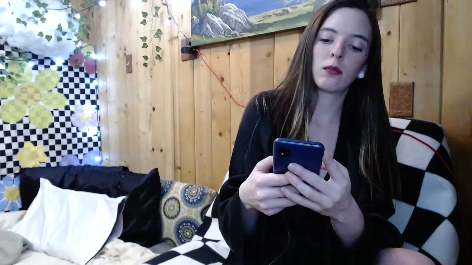 Gallery image thumbnail from whodatlux's myfreecams stream on, 05/02/2023, 10:55 image 2 of 20