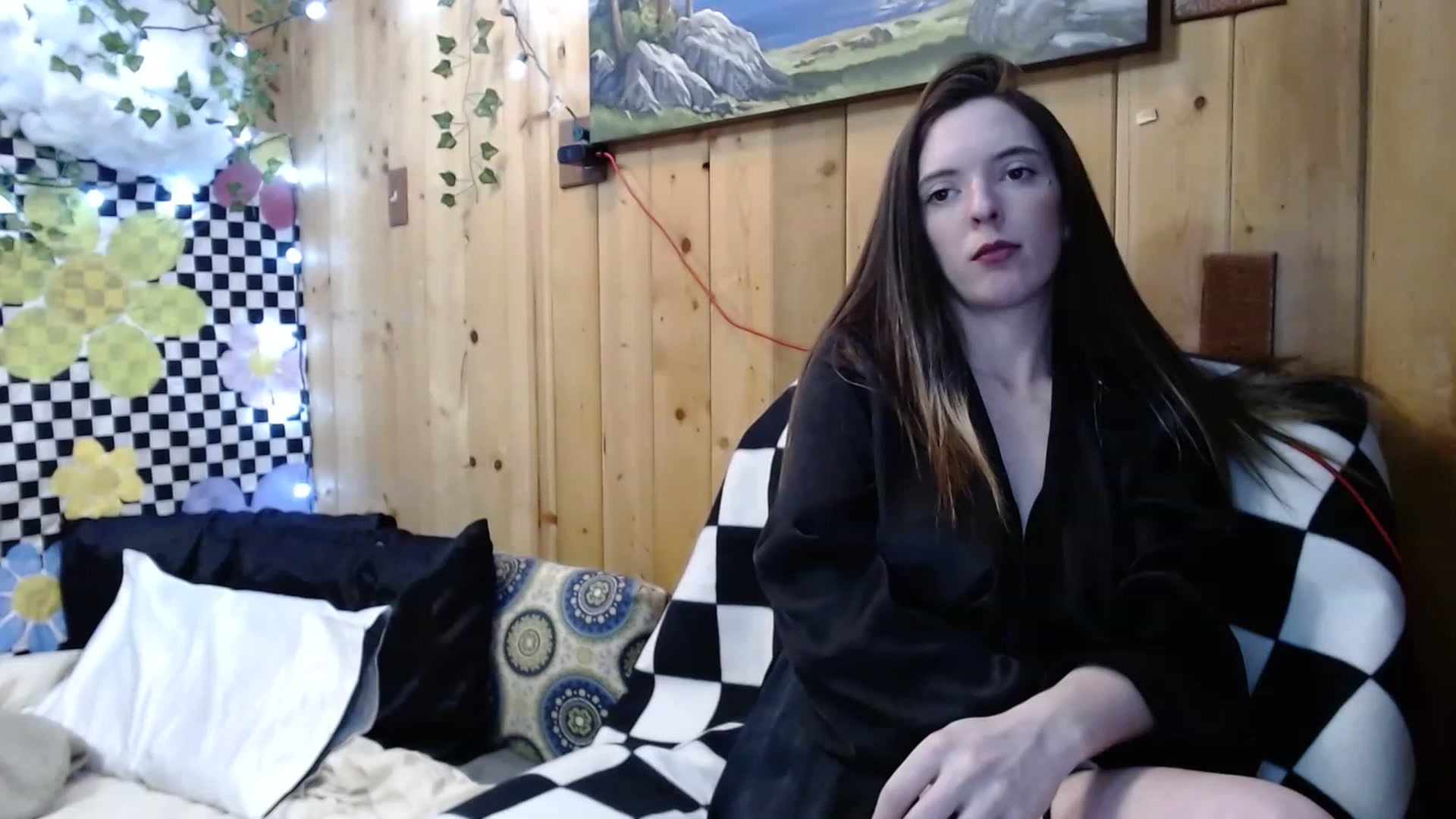 Gallery image thumbnail from whodatlux's myfreecams stream on, 05/02/2023, 10:55 image 9 of 20