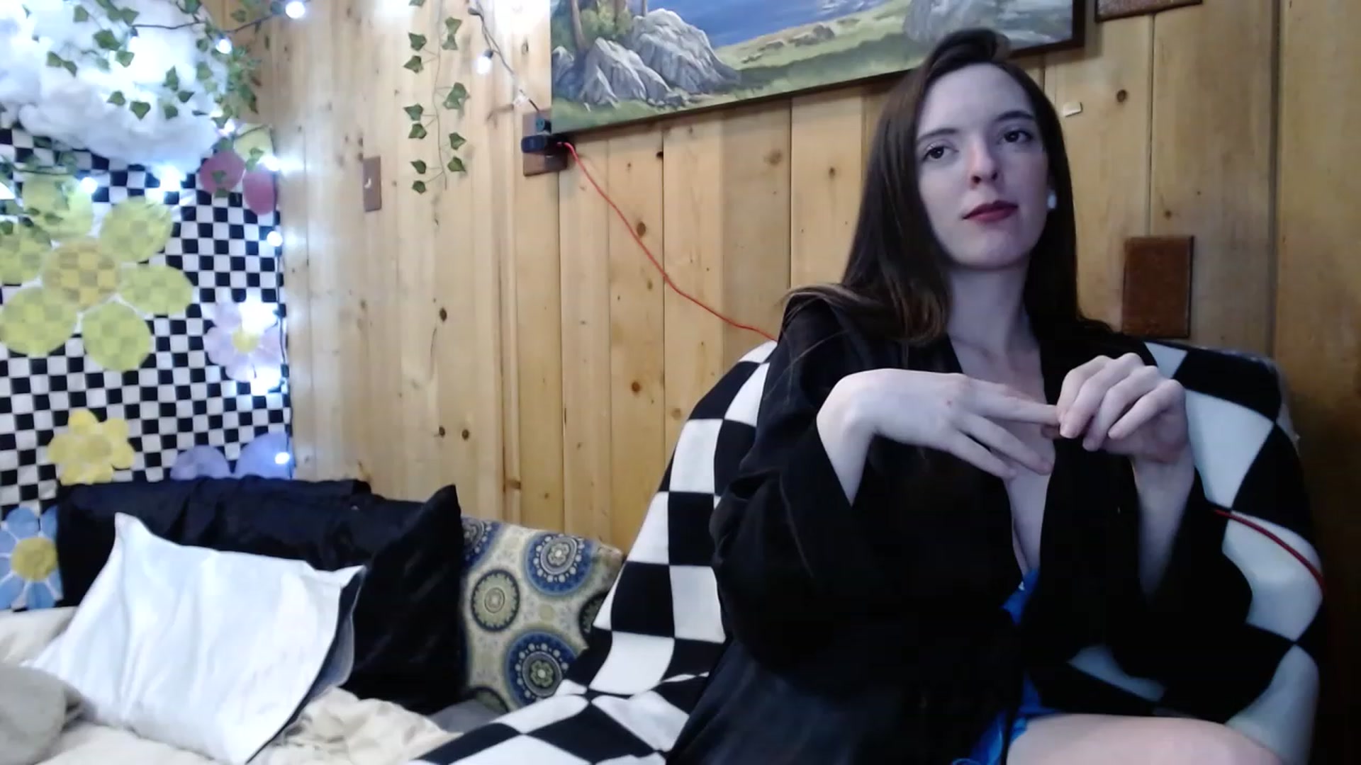 Gallery image thumbnail from whodatlux's myfreecams stream on, 05/02/2023, 10:55 image 19 of 20
