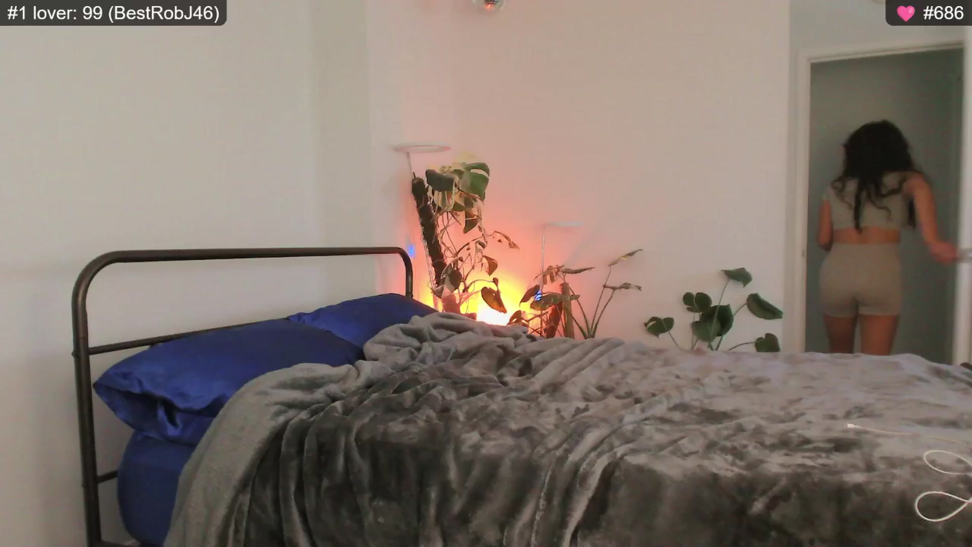 Gallery image thumbnail from whofkncares's myfreecams stream on, 12/14/2024, 21:26 image 11 of 20