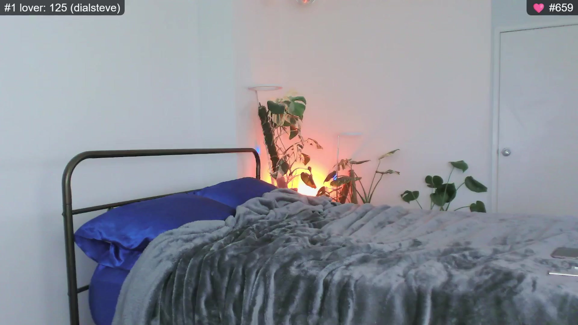 Gallery image thumbnail from whofkncares's myfreecams stream on, 12/14/2024, 22:37 image 3 of 20