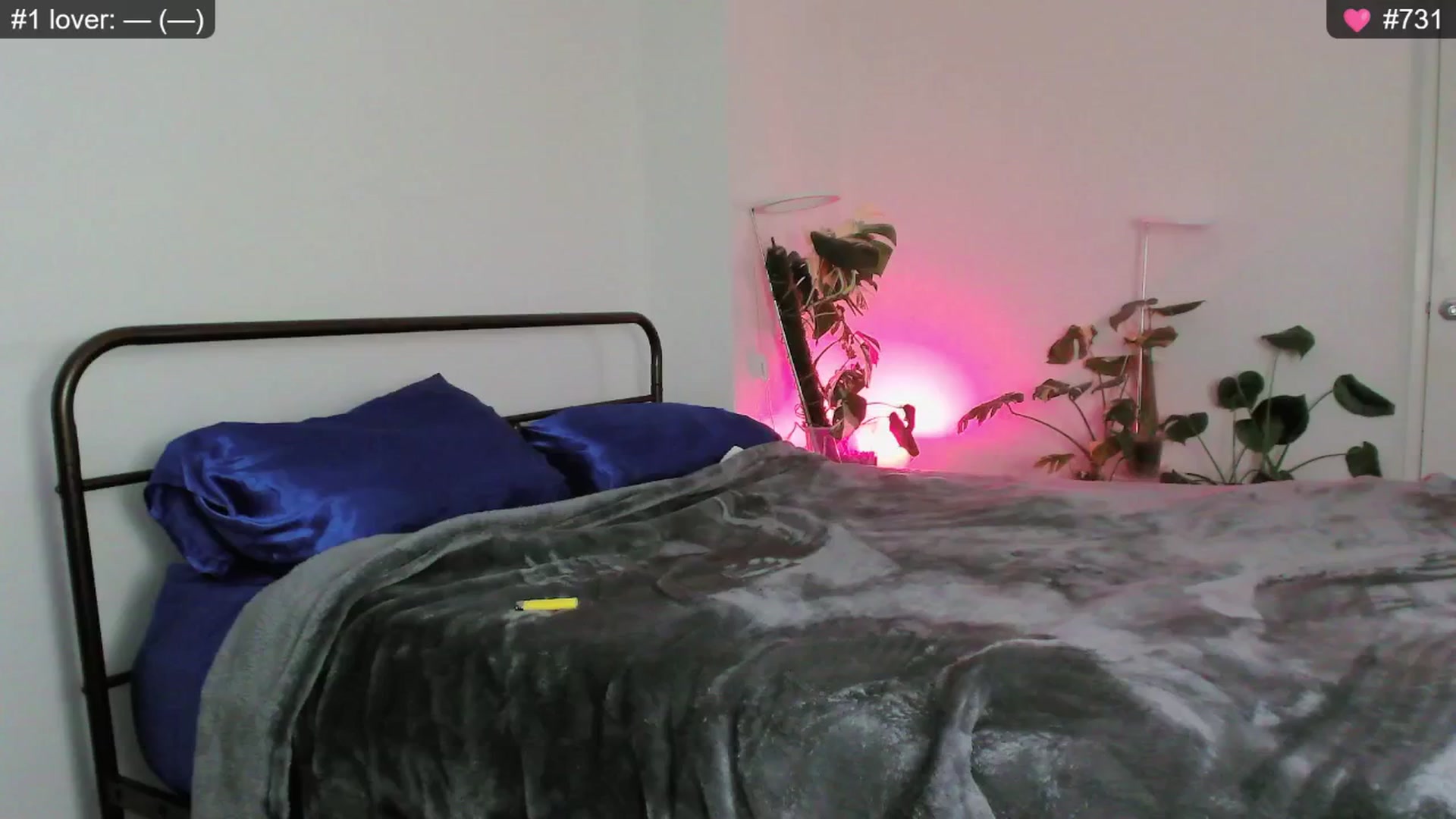 Gallery image thumbnail from whofkncares's myfreecams stream on, 12/17/2024, 23:00 image 4 of 20