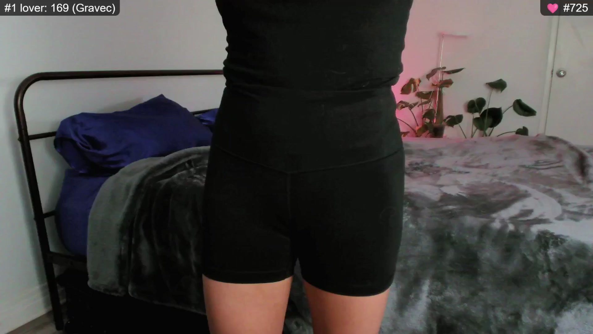 Gallery image thumbnail from whofkncares's myfreecams stream on, 12/17/2024, 23:00 image 13 of 20
