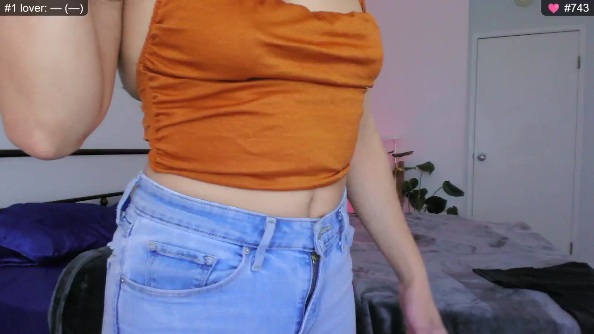 Gallery image thumbnail from whofkncares's myfreecams stream on, 12/18/2024, 22:25 image 5 of 20