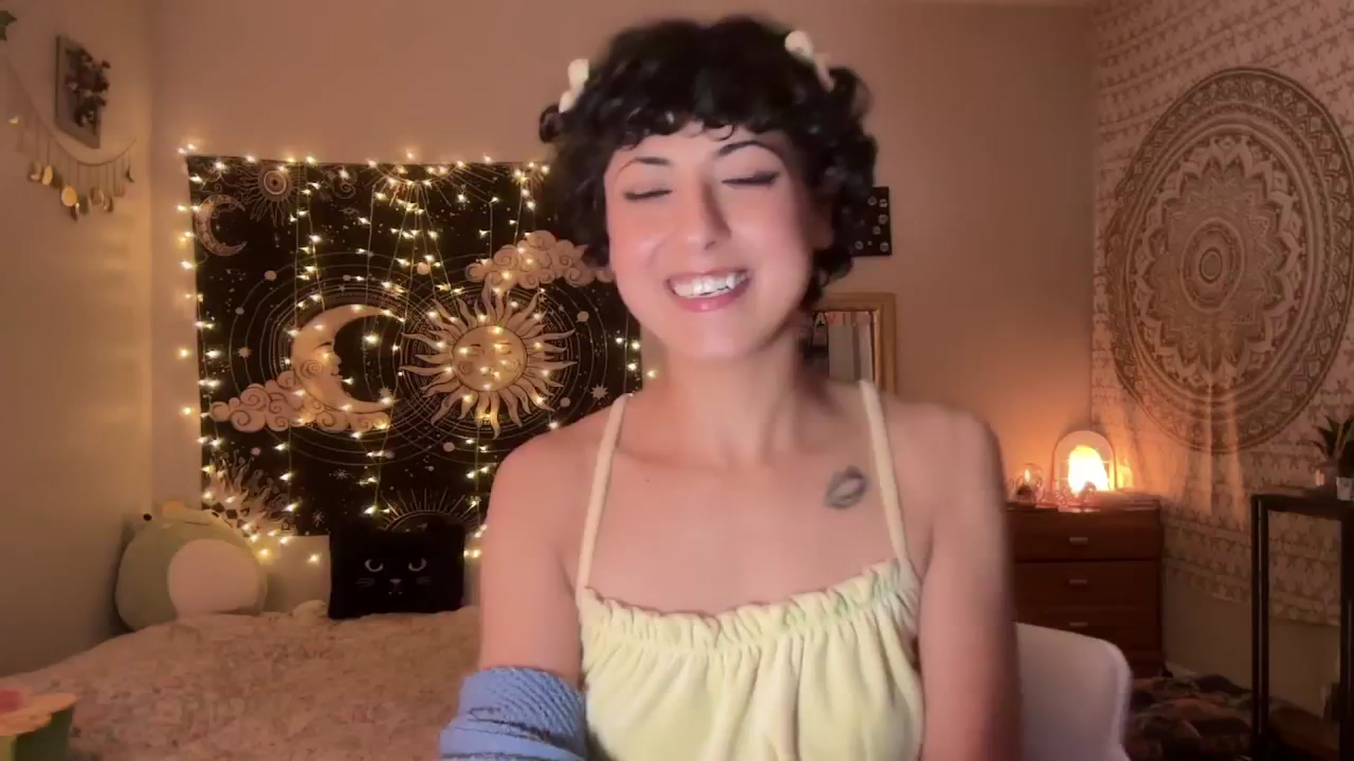 Gallery image thumbnail from wildmoon's myfreecams stream on, 11/05/2024, 05:11 image 16 of 20