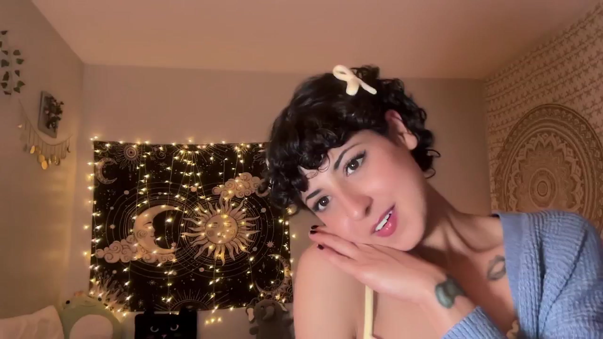 Gallery image thumbnail from wildmoon's myfreecams stream on, 11/05/2024, 09:35 image 4 of 20