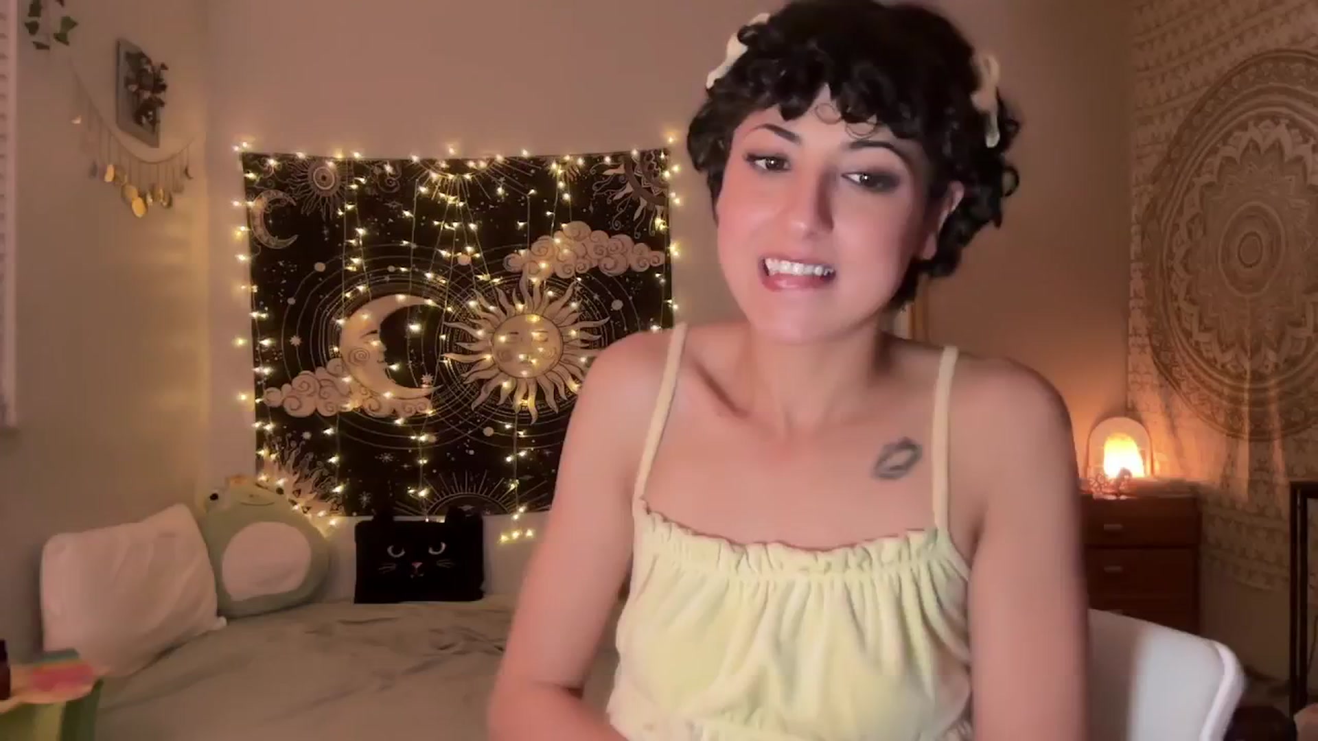Gallery image thumbnail from wildmoon's myfreecams stream on, 11/05/2024, 10:33 image 4 of 20