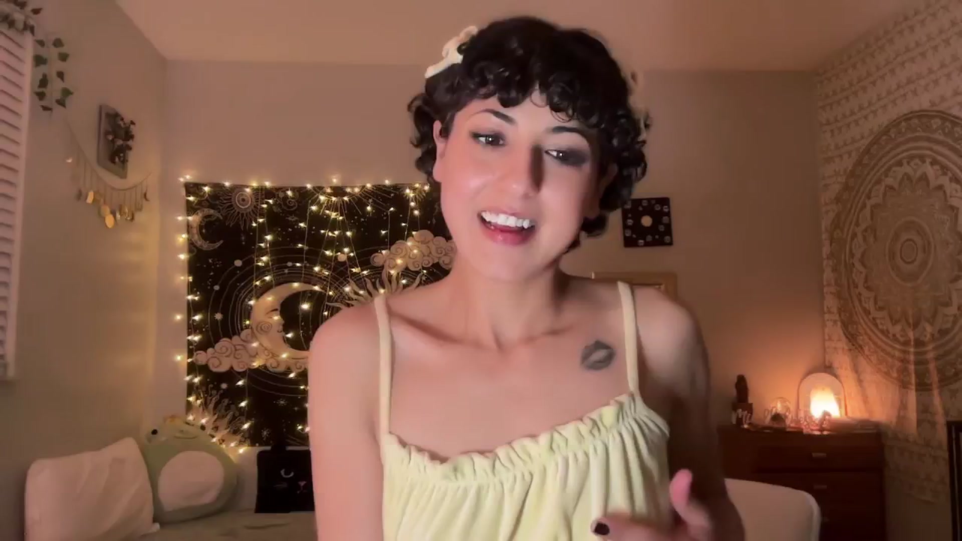 Gallery image thumbnail from wildmoon's myfreecams stream on, 11/05/2024, 10:33 image 11 of 20