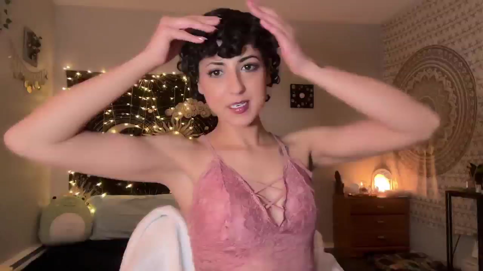 Gallery image thumbnail from wildmoon's myfreecams stream on, 11/08/2024, 09:55 image 16 of 20
