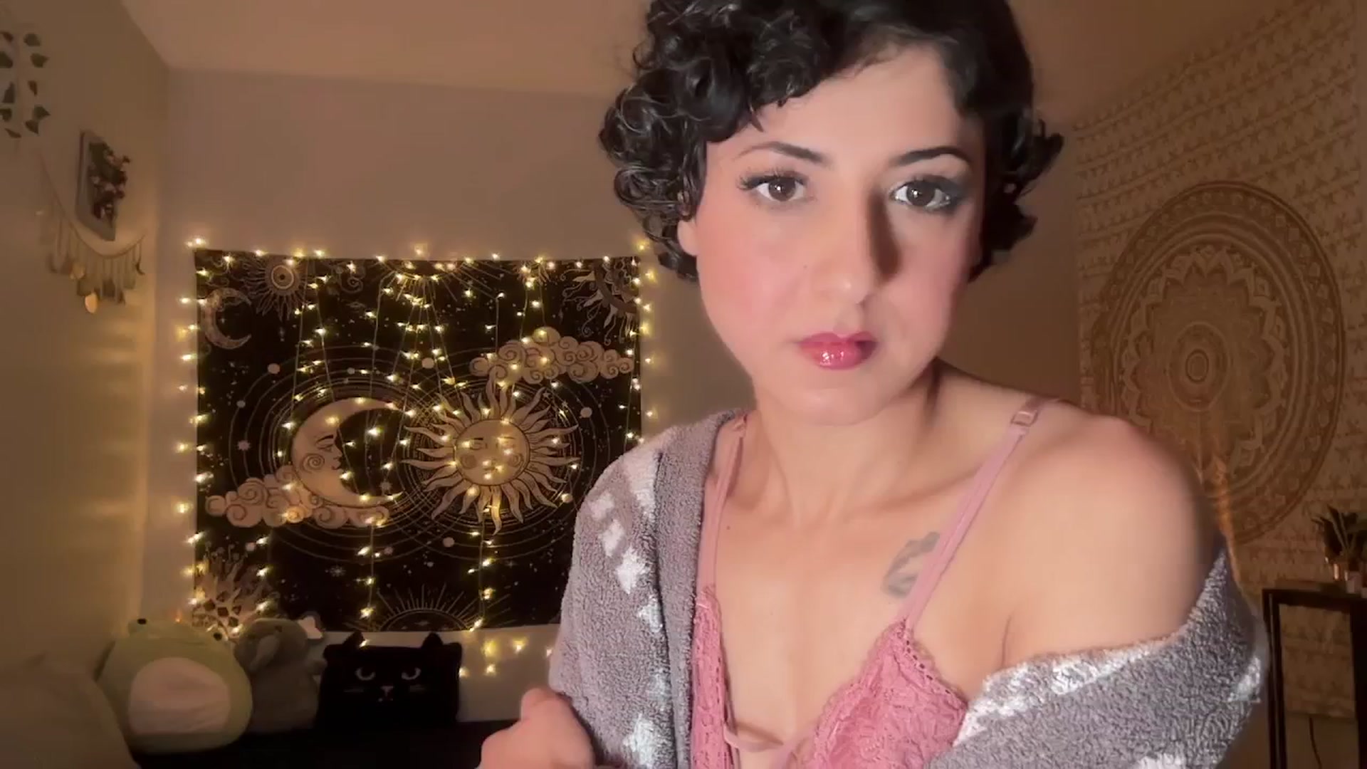 Gallery image thumbnail from wildmoon's myfreecams stream on, 11/14/2024, 09:30 image 1 of 20