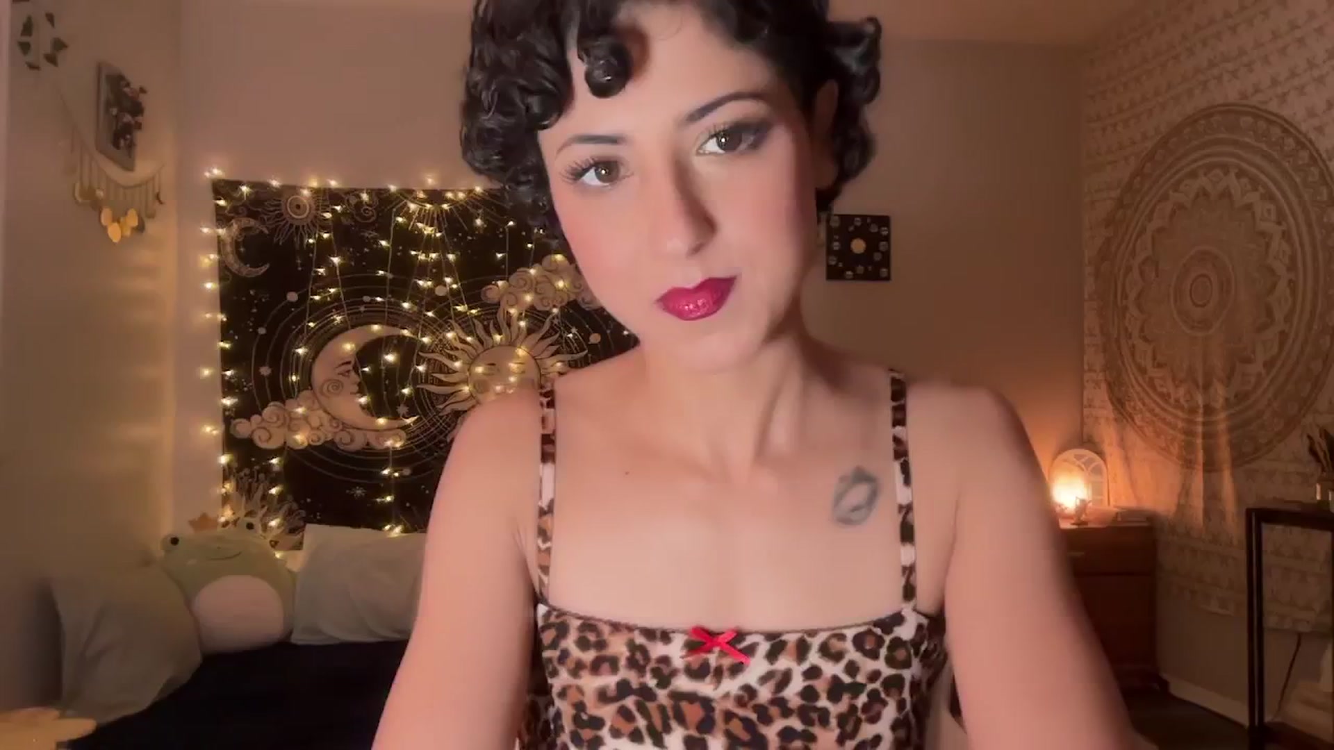Gallery image thumbnail from wildmoon's myfreecams stream on, 11/17/2024, 03:12 image 14 of 20
