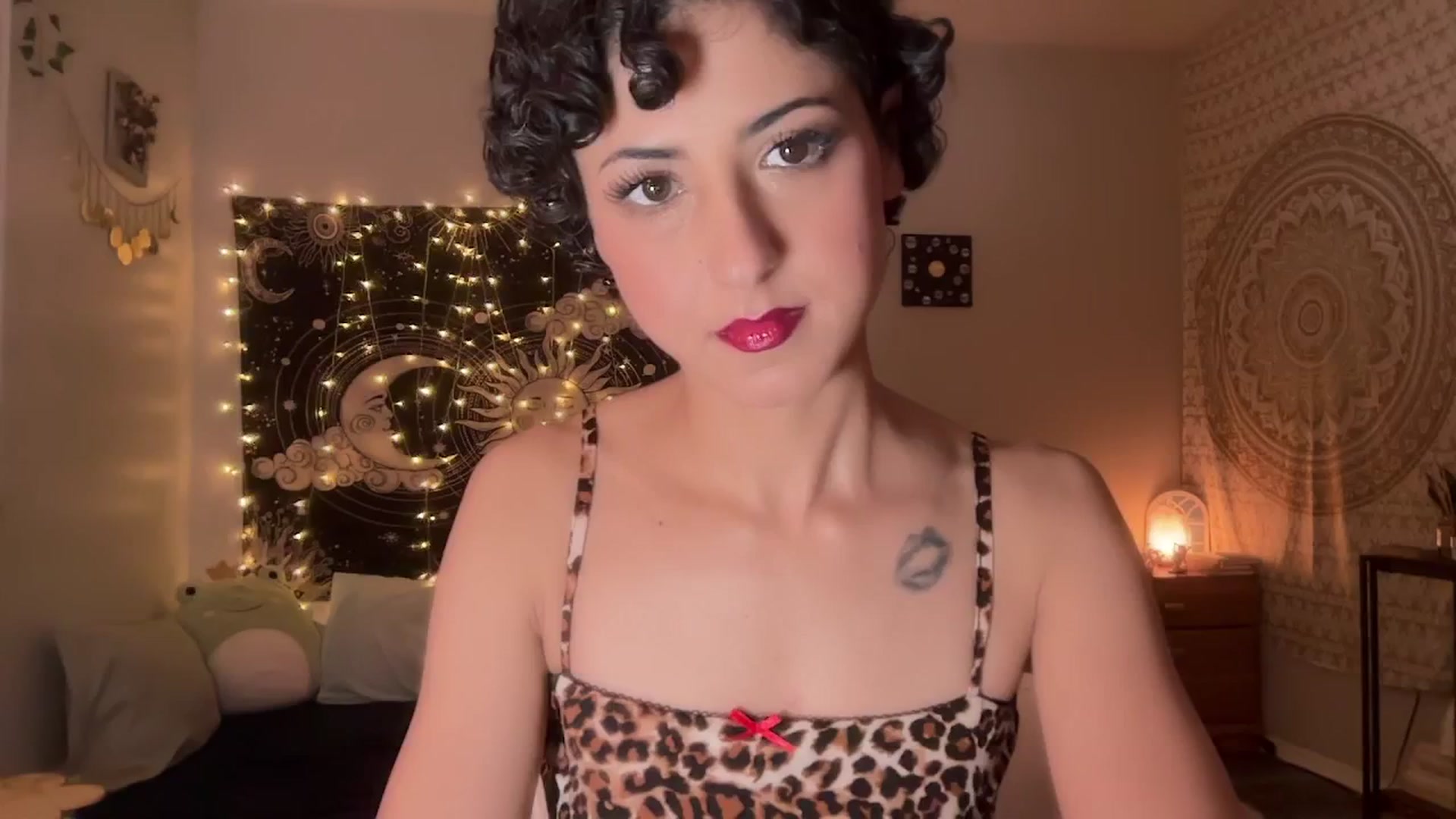 Gallery image thumbnail from wildmoon's myfreecams stream on, 11/17/2024, 03:12 image 3 of 20