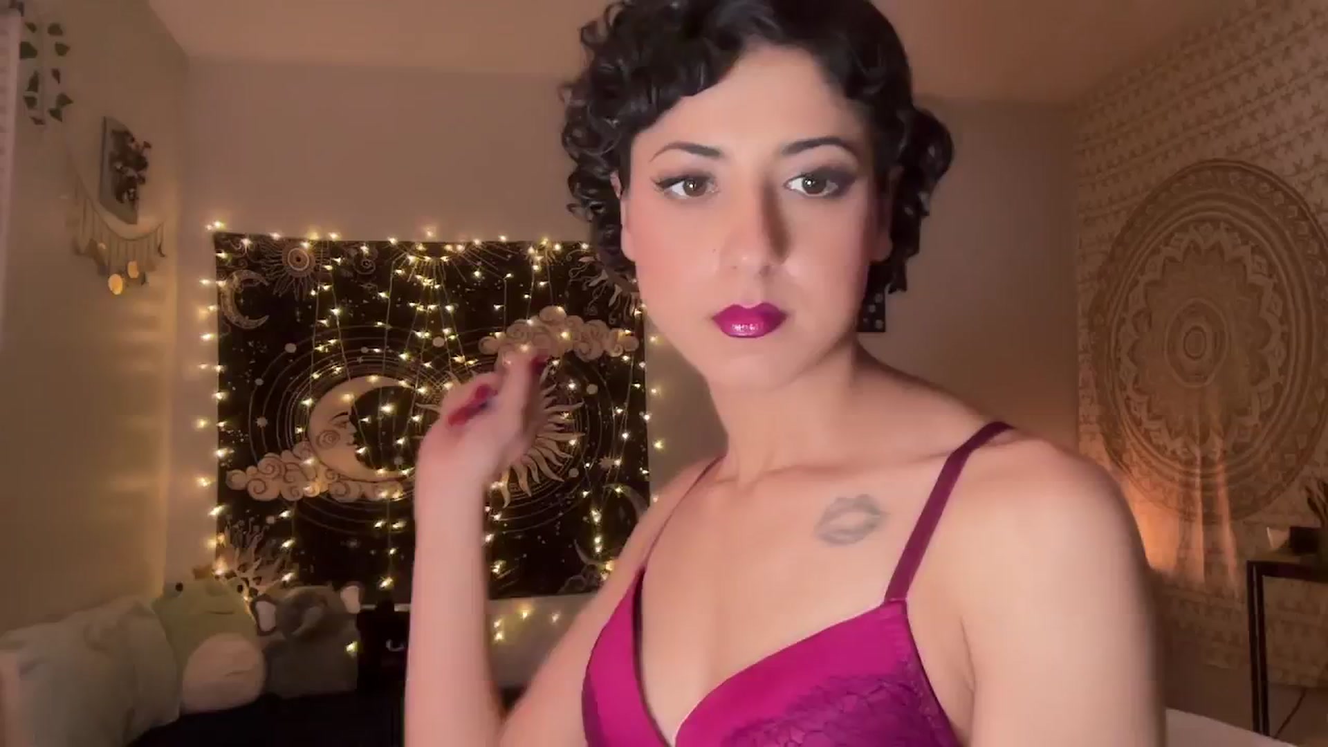 Gallery image thumbnail from wildmoon's myfreecams stream on, 11/18/2024, 08:01 image 2 of 20