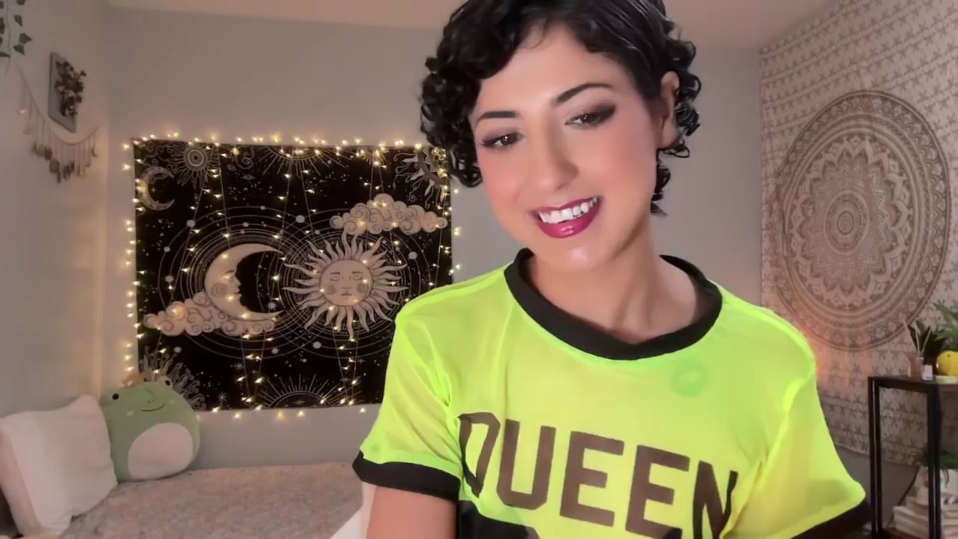 Gallery image thumbnail from wildmoon's myfreecams stream on, 11/30/2024, 04:28 image 17 of 20