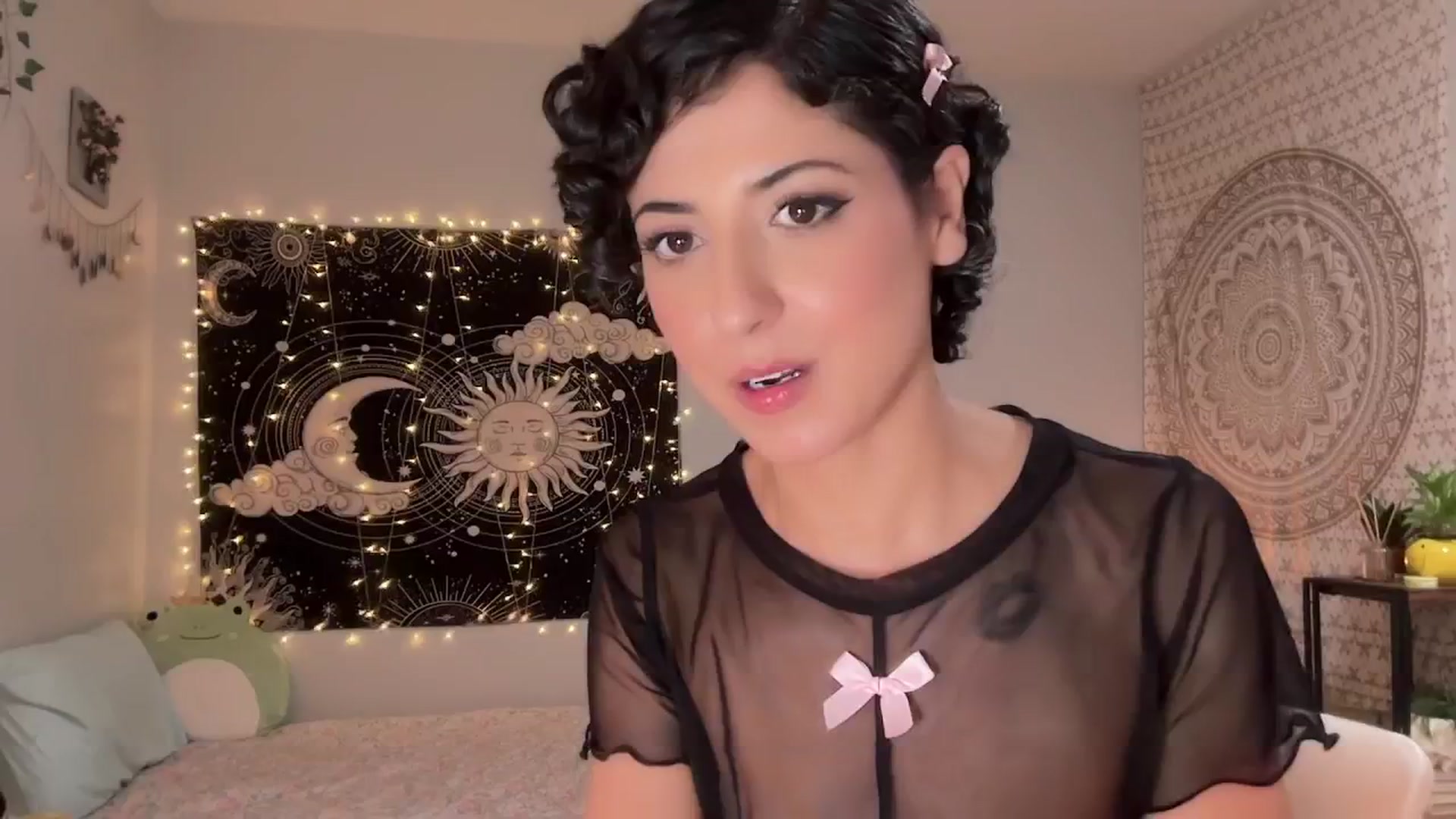 Gallery image thumbnail from wildmoon's myfreecams stream on, 12/05/2024, 09:34 image 16 of 20