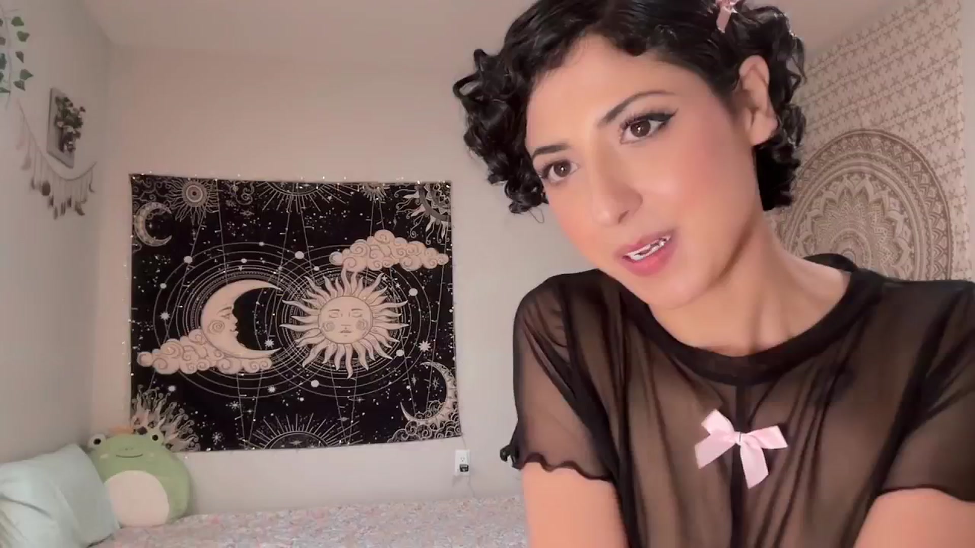 Gallery image thumbnail from wildmoon's myfreecams stream on, 12/05/2024, 13:49 image 9 of 20