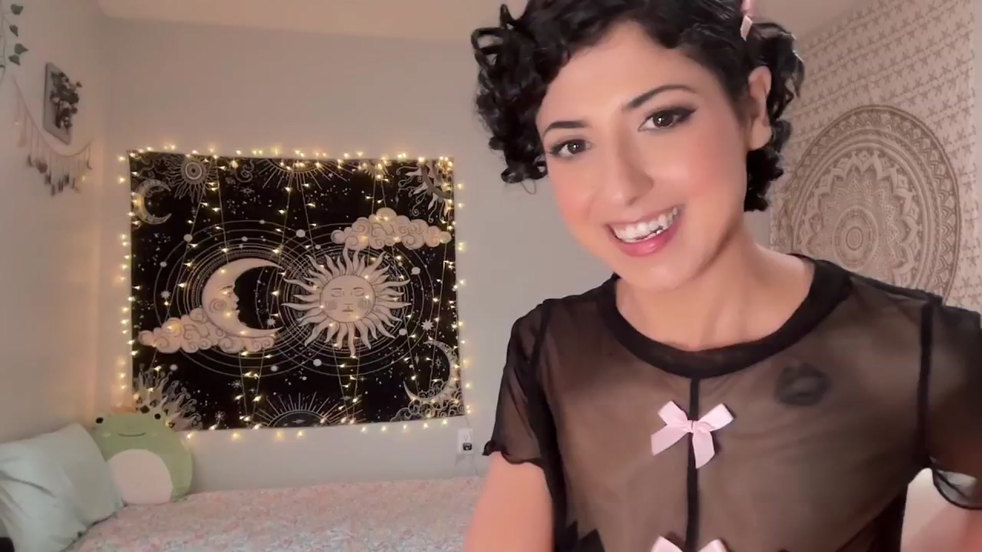 Gallery image thumbnail from wildmoon's myfreecams stream on, 12/05/2024, 13:49 image 8 of 20