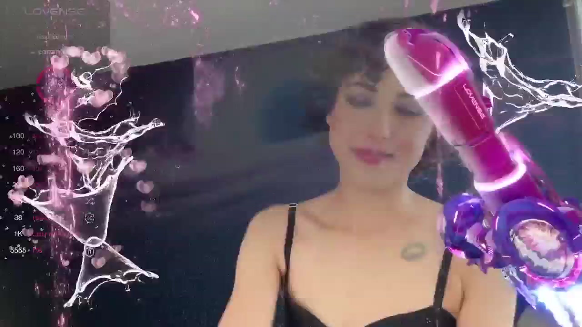Gallery image thumbnail from wildmoon's myfreecams stream on, 01/01/2025, 17:31 image 8 of 20