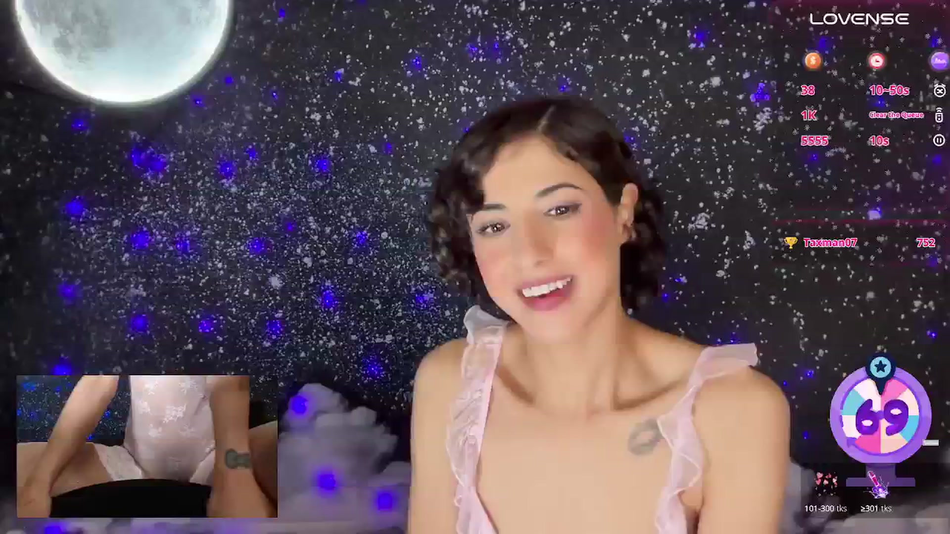 Gallery image thumbnail from wildmoon's myfreecams stream on, 01/20/2025, 24:43 image 19 of 20