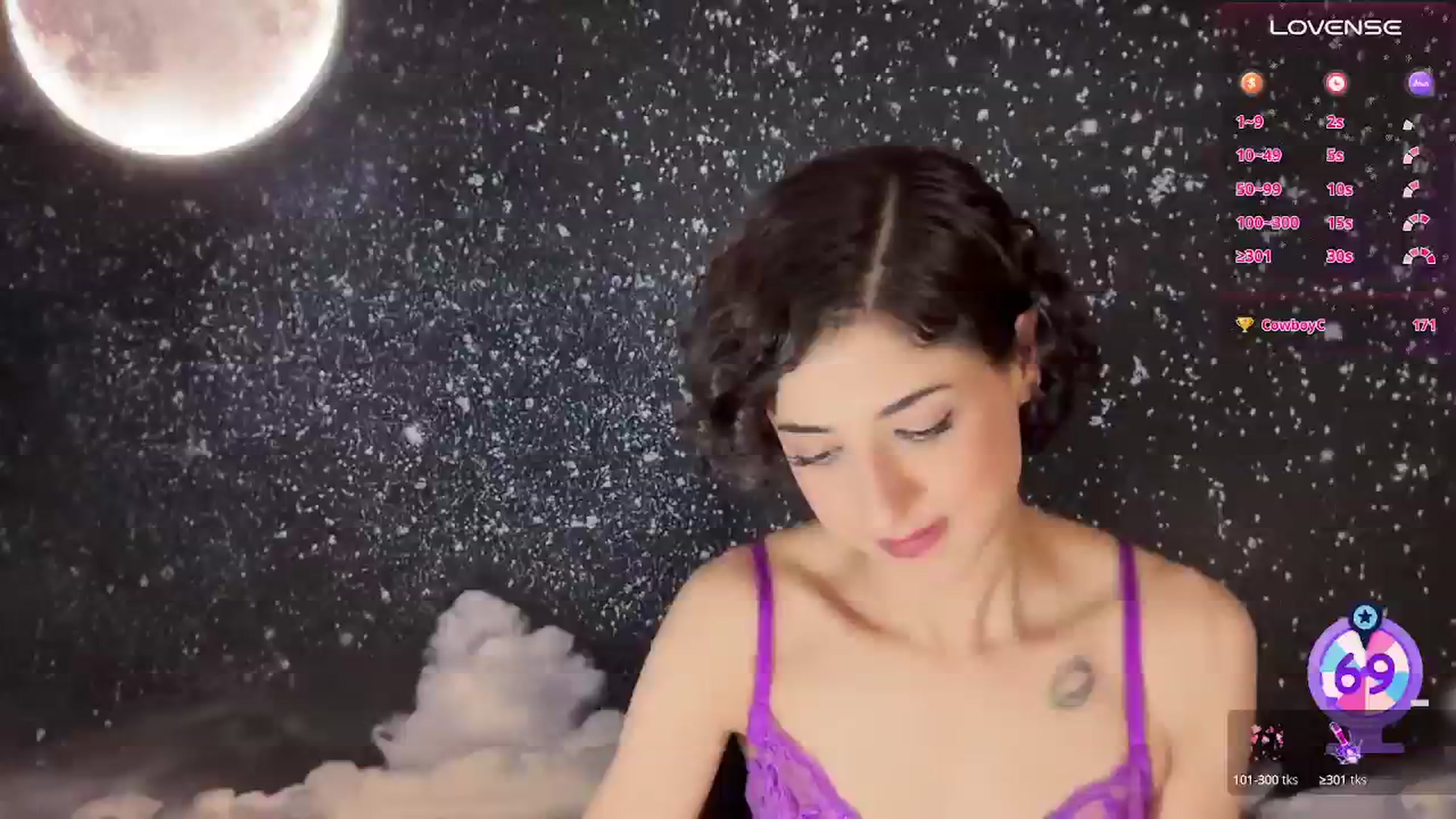 Gallery image thumbnail from wildmoon's myfreecams stream on, 01/23/2025, 21:52 image 14 of 20