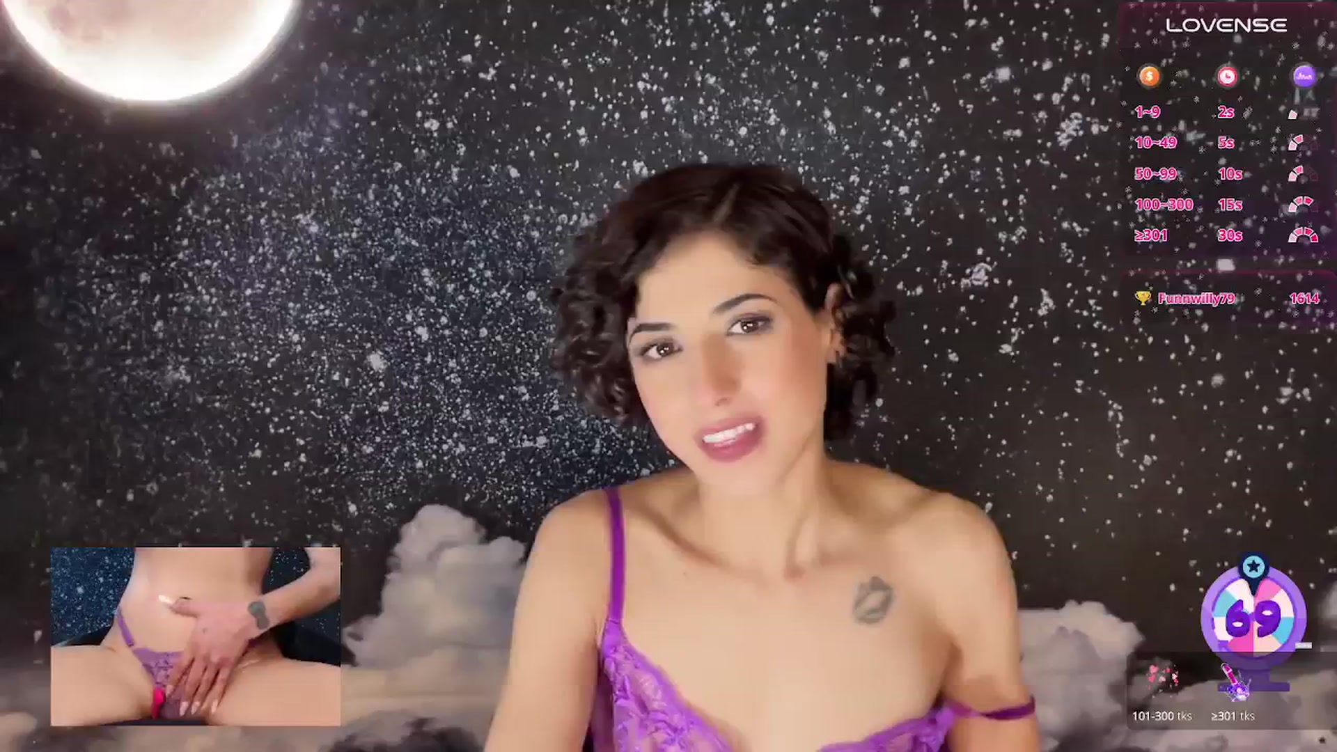 Gallery image thumbnail from wildmoon's myfreecams stream on, 01/23/2025, 23:23 image 10 of 20