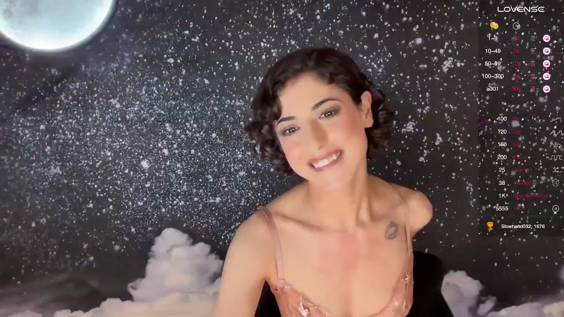 Gallery image thumbnail from wildmoon's myfreecams stream on, 01/25/2025, 13:46 image 15 of 20
