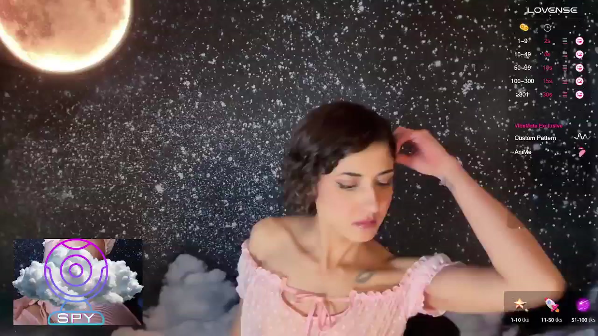 Gallery image thumbnail from wildmoon's myfreecams stream on, 02/01/2025, 13:32 image 1 of 20