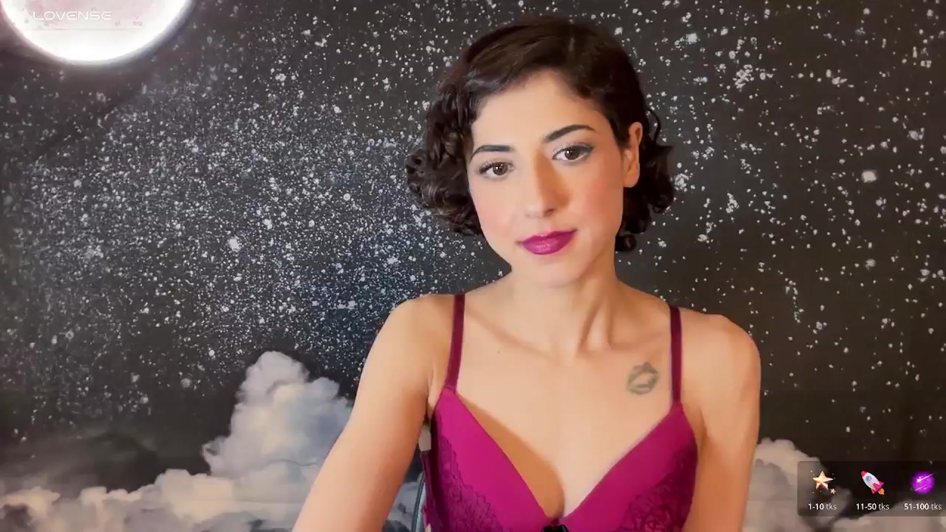 Gallery image thumbnail from wildmoon's myfreecams stream on, 02/27/2025, 16:22 image 1 of 20