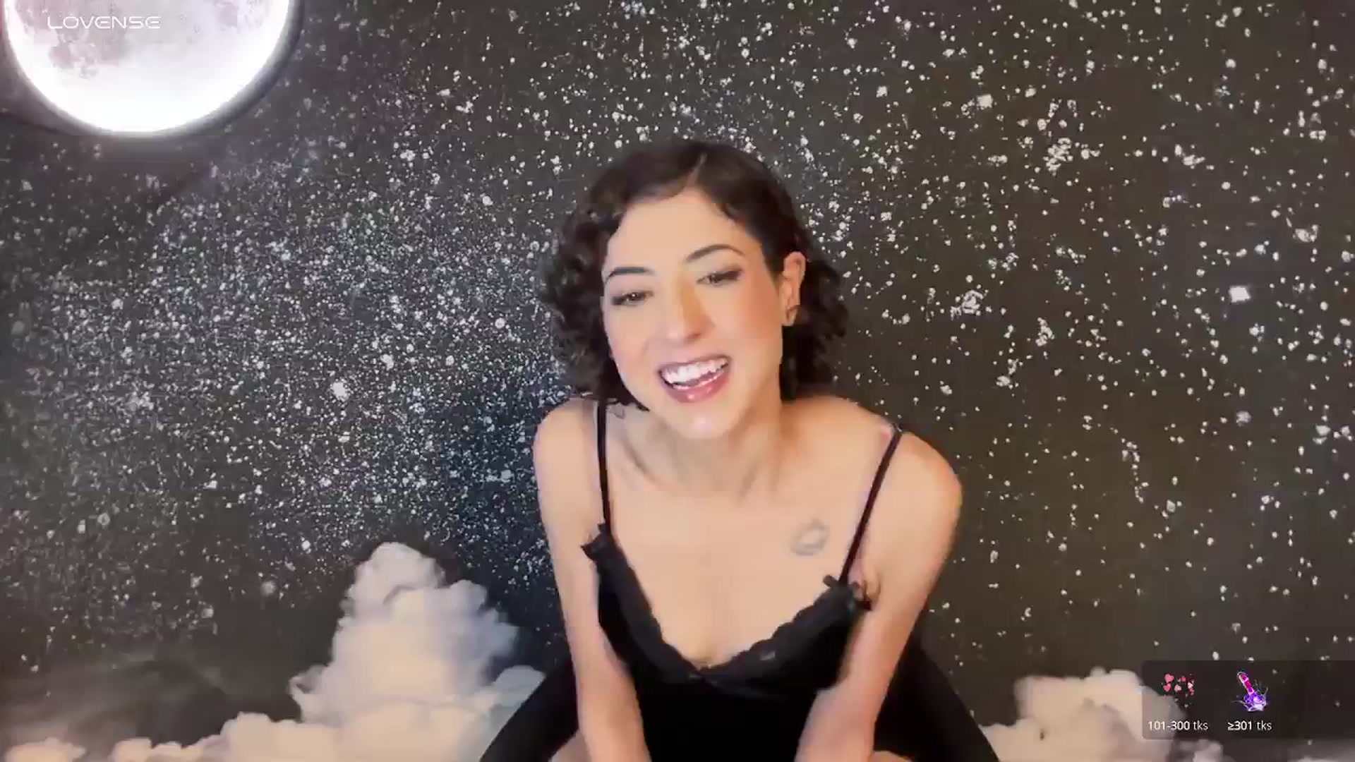 Gallery image thumbnail from wildmoon's myfreecams stream on, 03/01/2025, 03:50 image 19 of 20