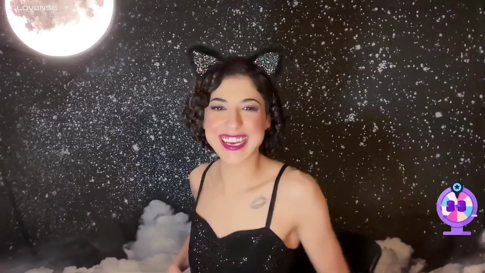 Gallery image thumbnail from wildmoon's myfreecams stream on, 03/04/2025, 04:08 image 19 of 20