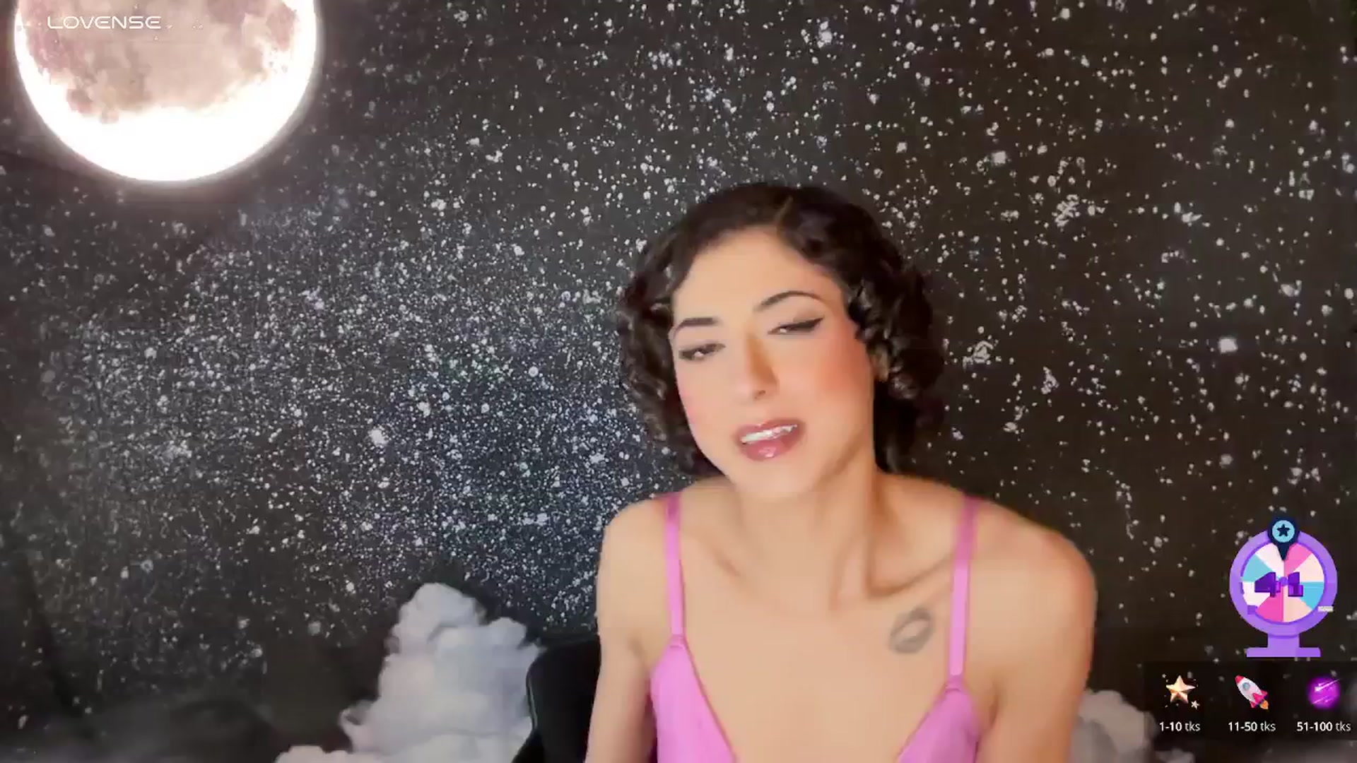 Gallery image thumbnail from wildmoon's myfreecams stream on, 03/07/2025, 12:50 image 3 of 20