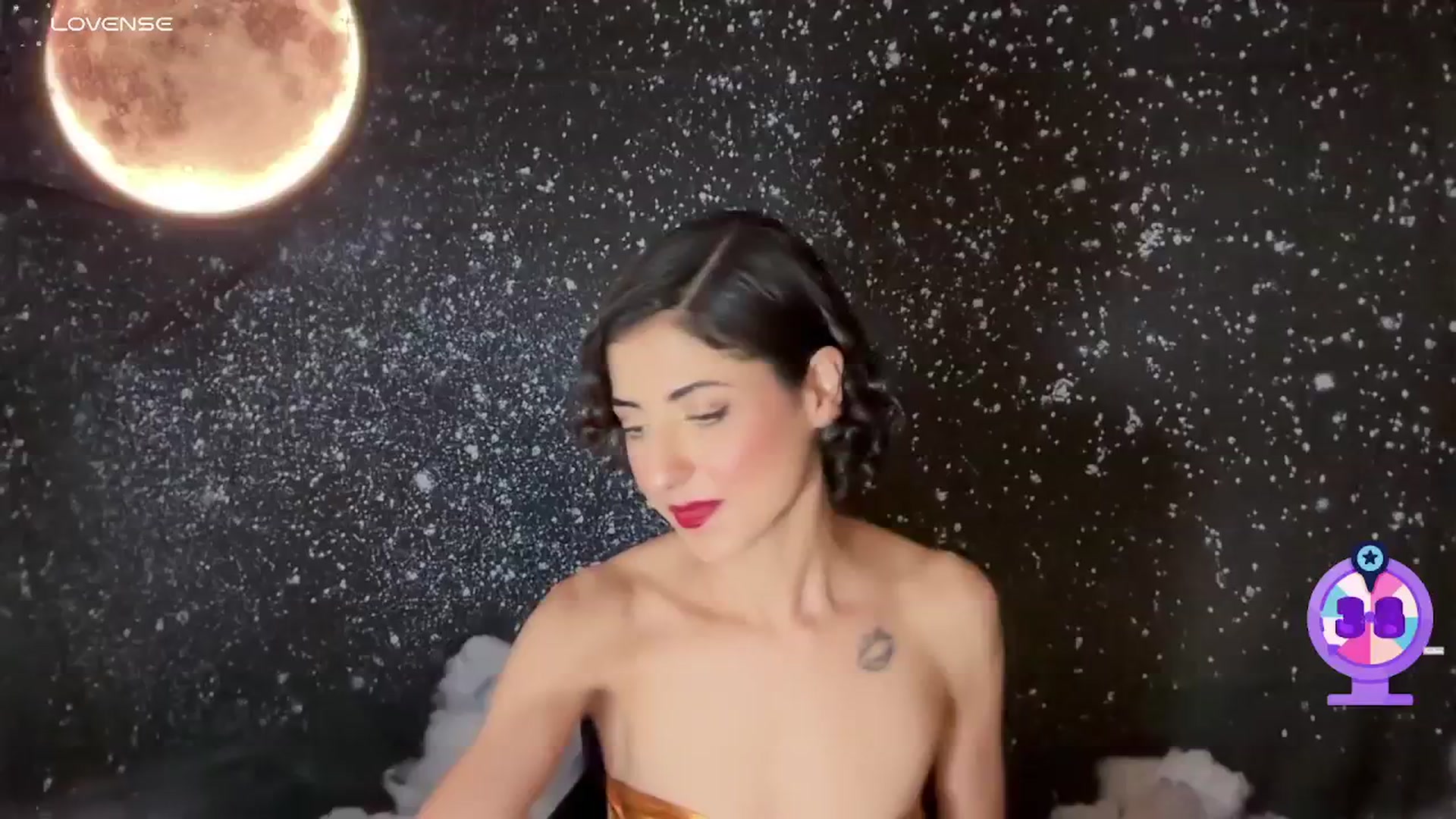 Gallery image thumbnail from wildmoon's myfreecams stream on, 03/09/2025, 08:51 image 15 of 20