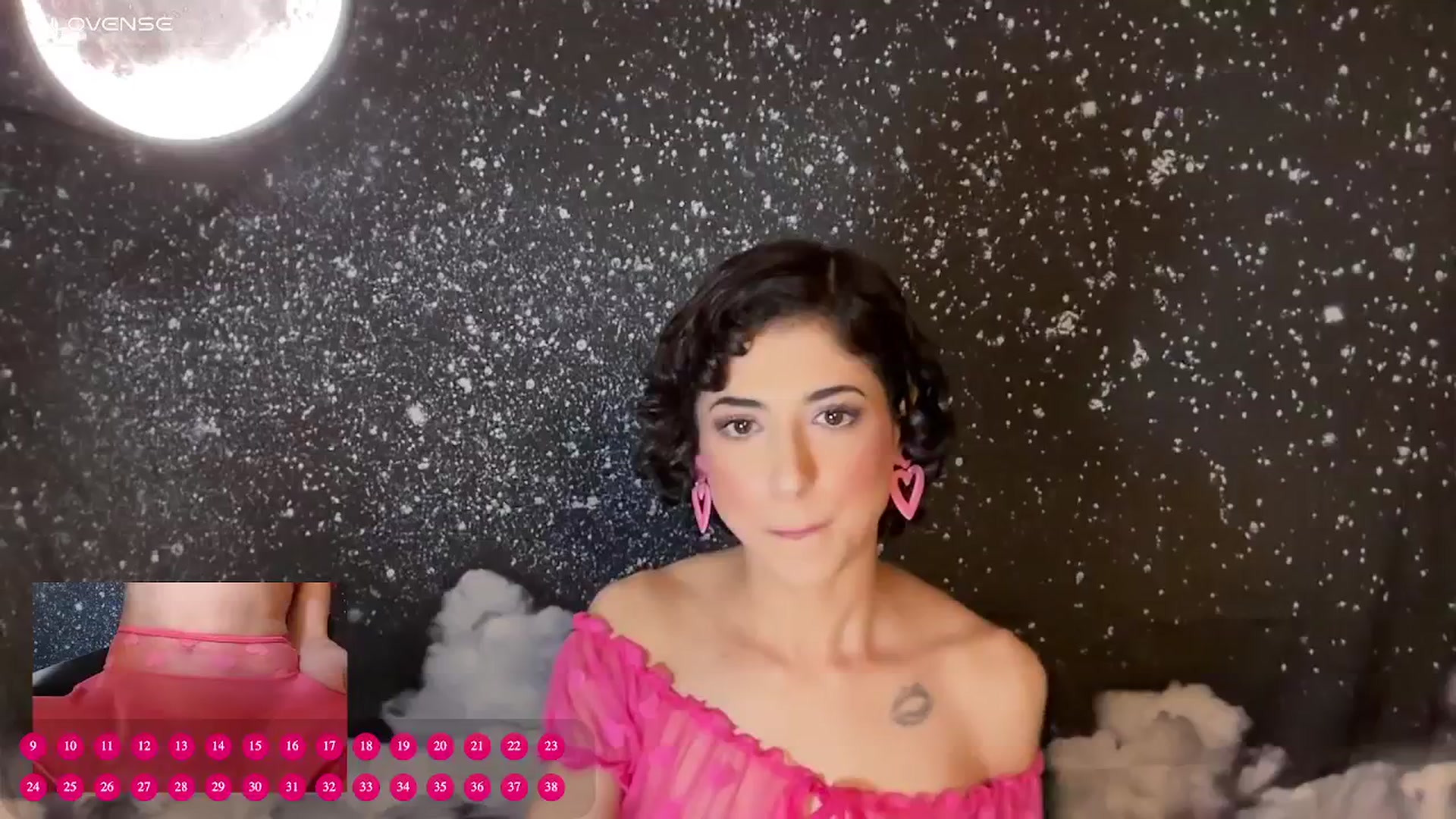 Gallery image thumbnail from wildmoon's myfreecams stream on, 03/20/2025, 02:34 image 3 of 20