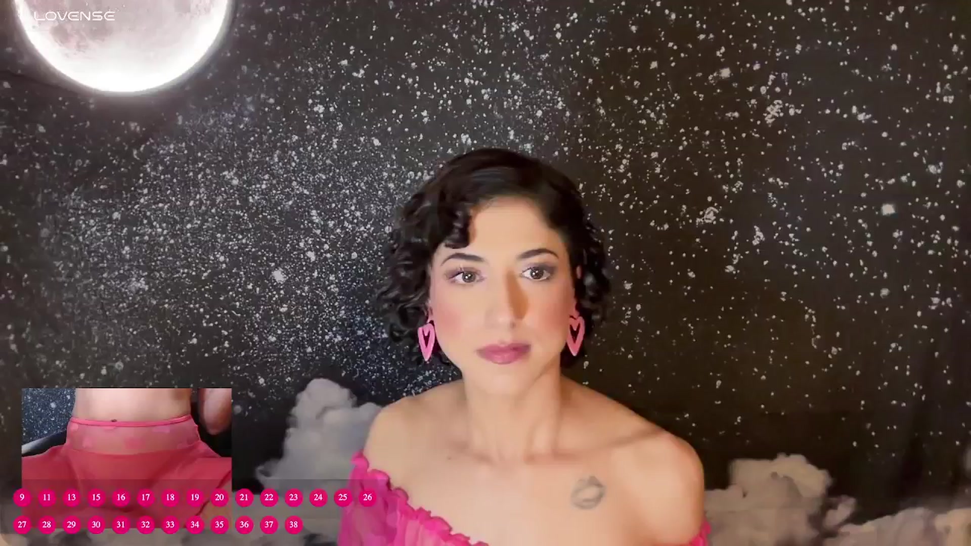 Gallery image thumbnail from wildmoon's myfreecams stream on, 03/20/2025, 02:34 image 11 of 20