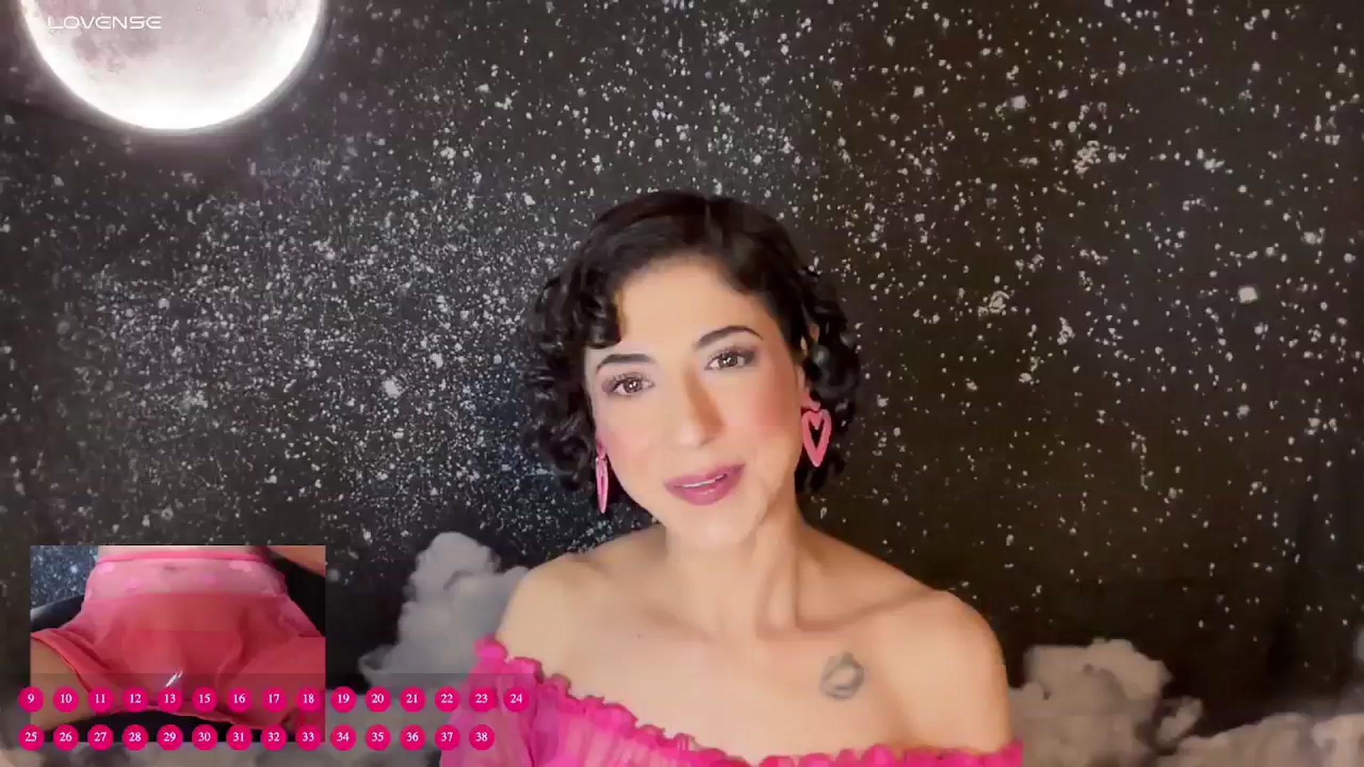 Gallery image thumbnail from wildmoon's myfreecams stream on, 03/20/2025, 02:34 image 6 of 20