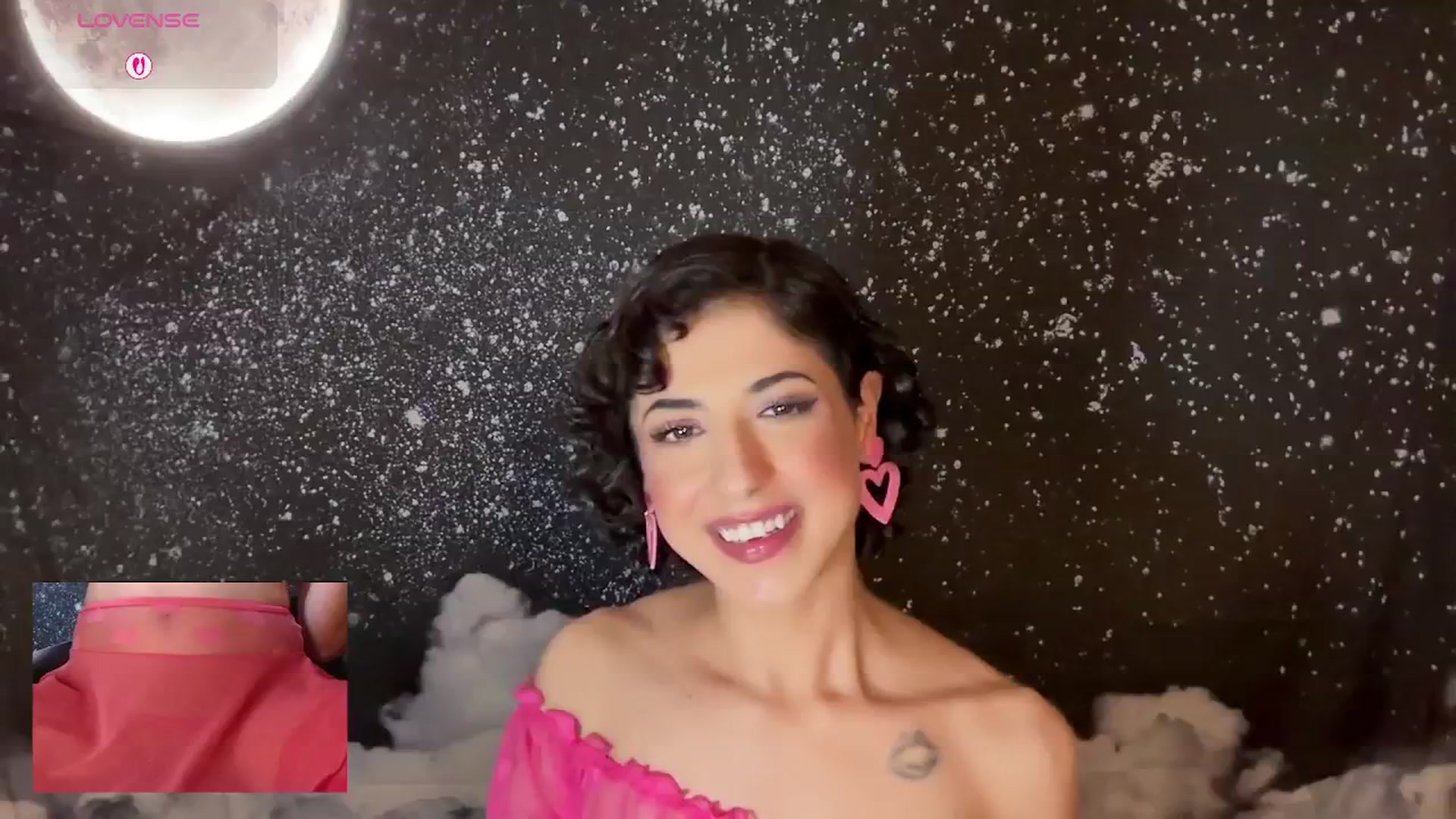 Gallery image thumbnail from wildmoon's myfreecams stream on, 03/20/2025, 06:46 image 13 of 20
