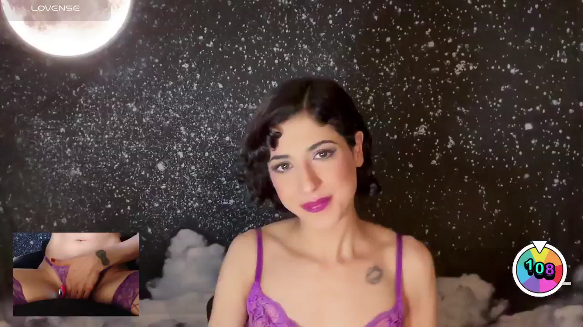Gallery image thumbnail from wildmoon's myfreecams stream on, 03/22/2025, 11:54 image 17 of 20