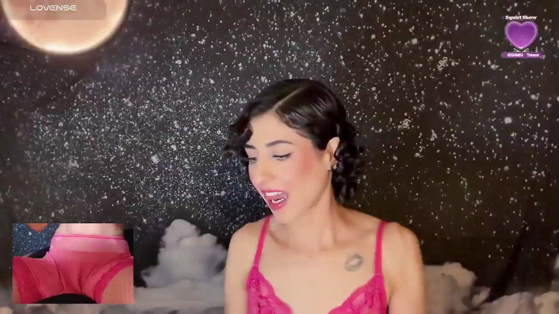 Gallery image thumbnail from wildmoon's myfreecams stream on, 03/26/2025, 03:06 image 17 of 20